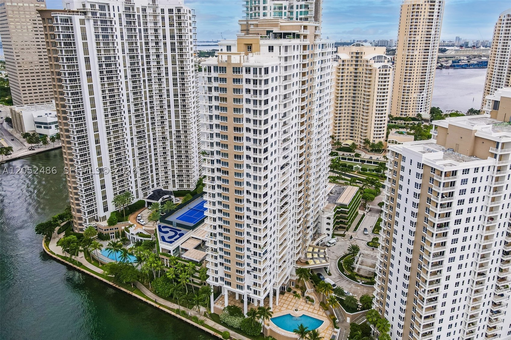 image Courts Brickell Key33