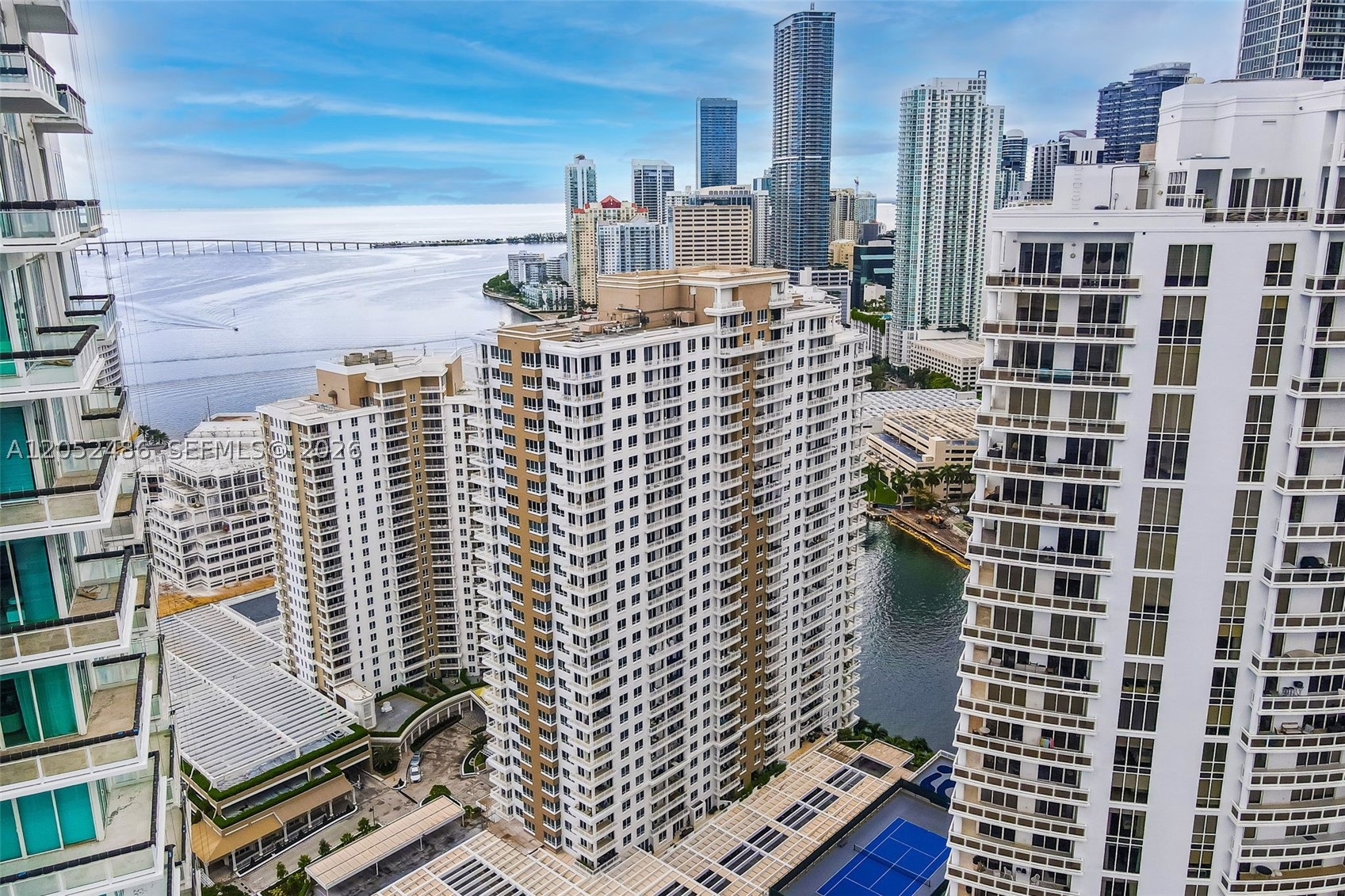 image Courts Brickell Key35