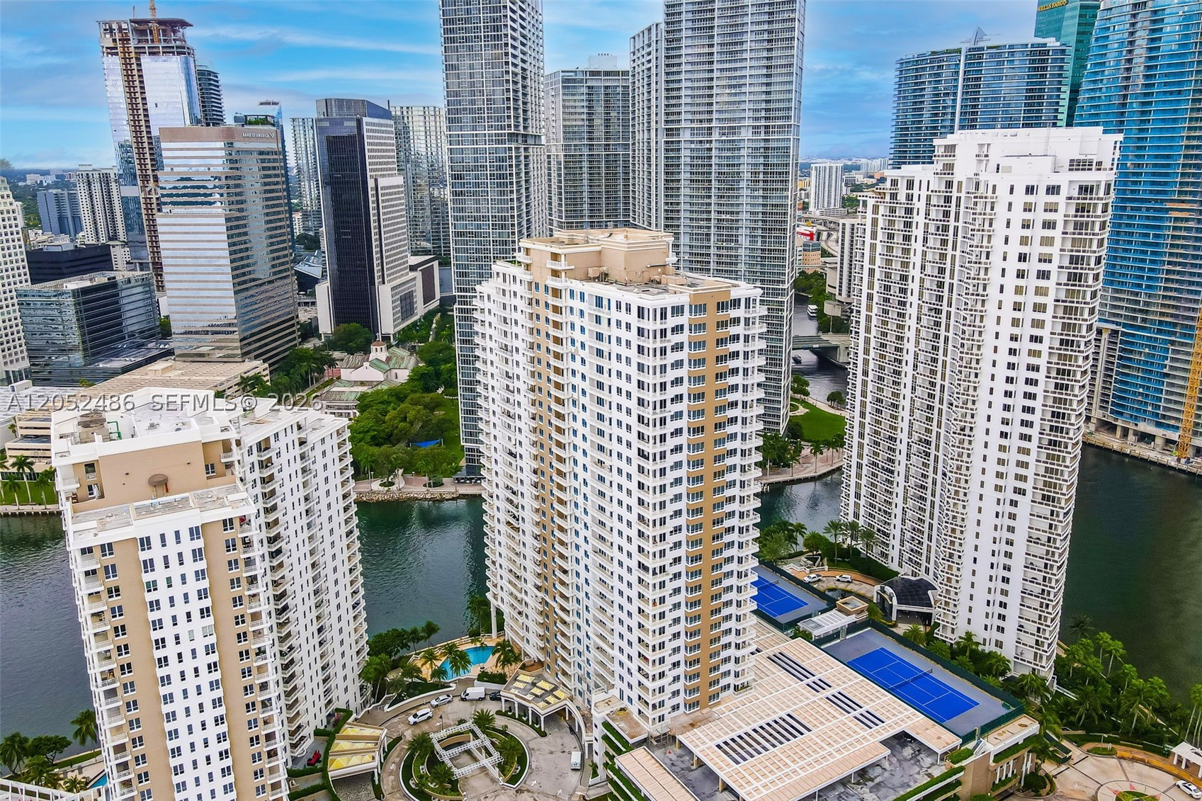 image Courts Brickell Key36