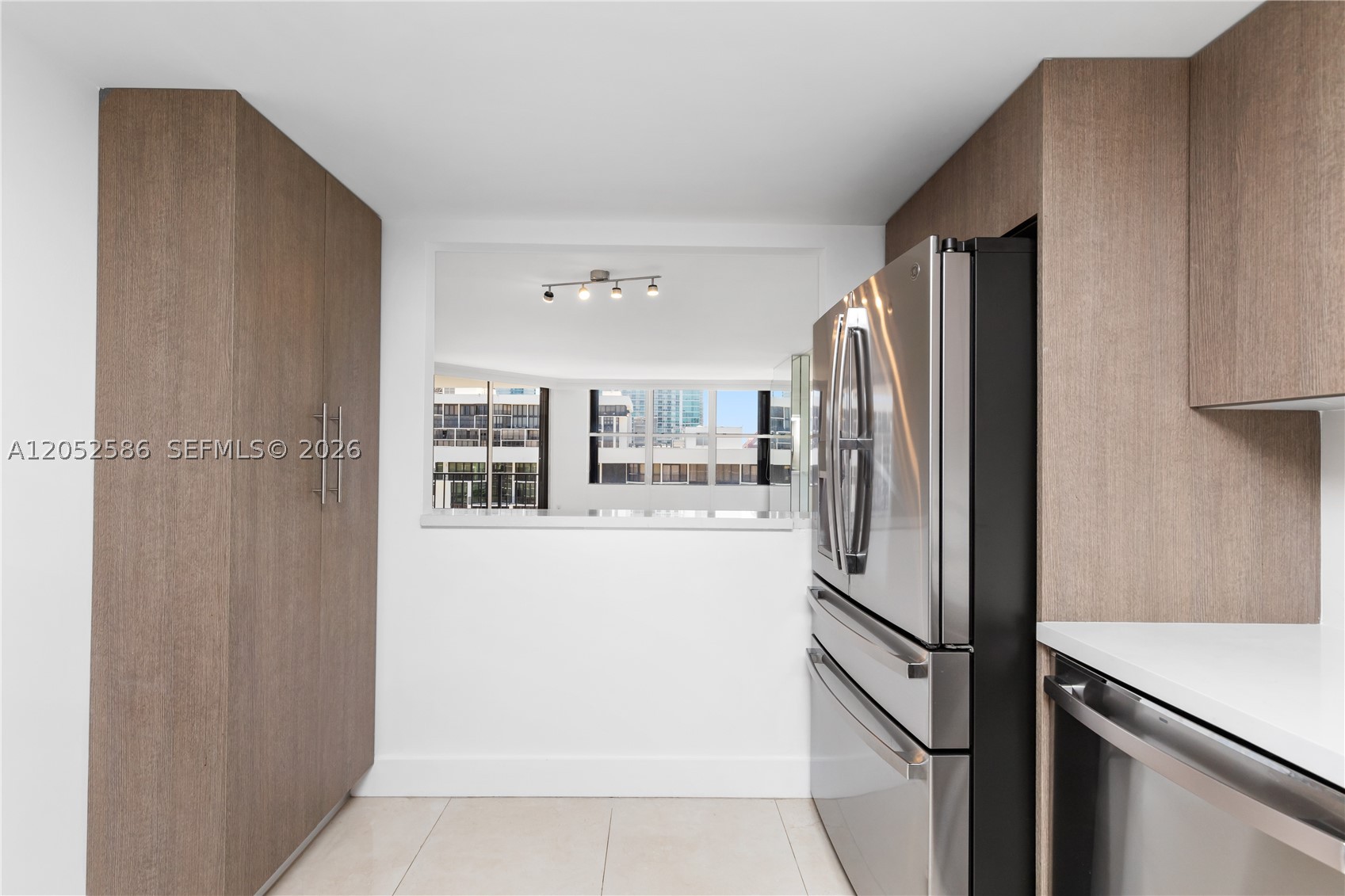 image Brickell Place II22
