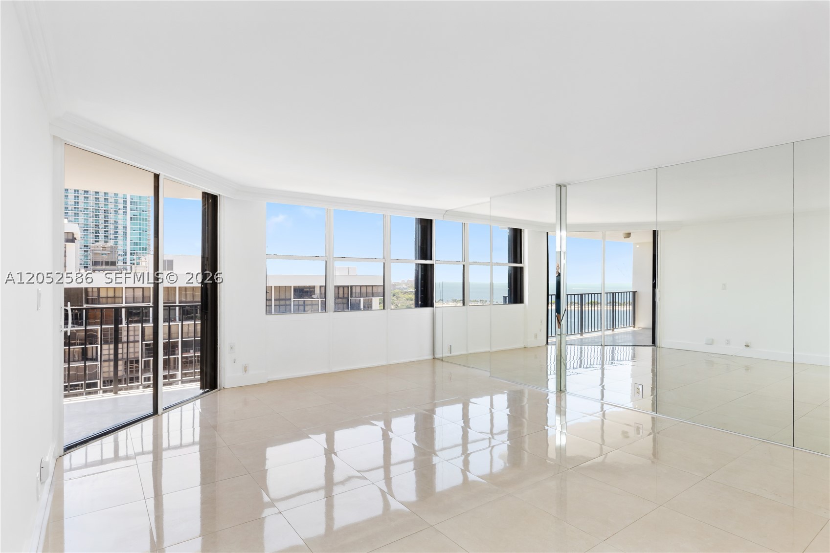 image Brickell Place II23