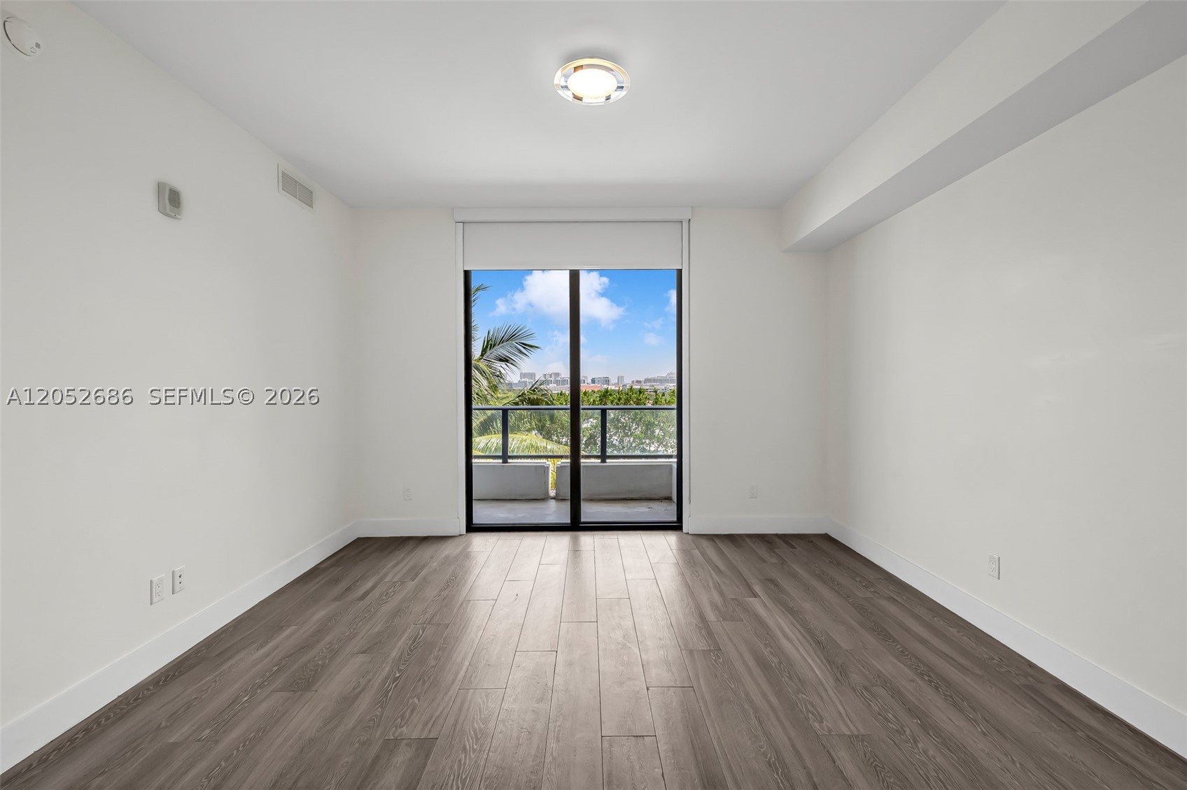 2960 NE 207th St #811 Aventura, FL 33180