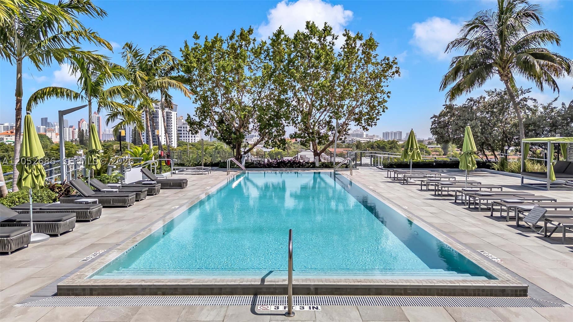 2960 NE 207th St #811 Aventura, FL 33180