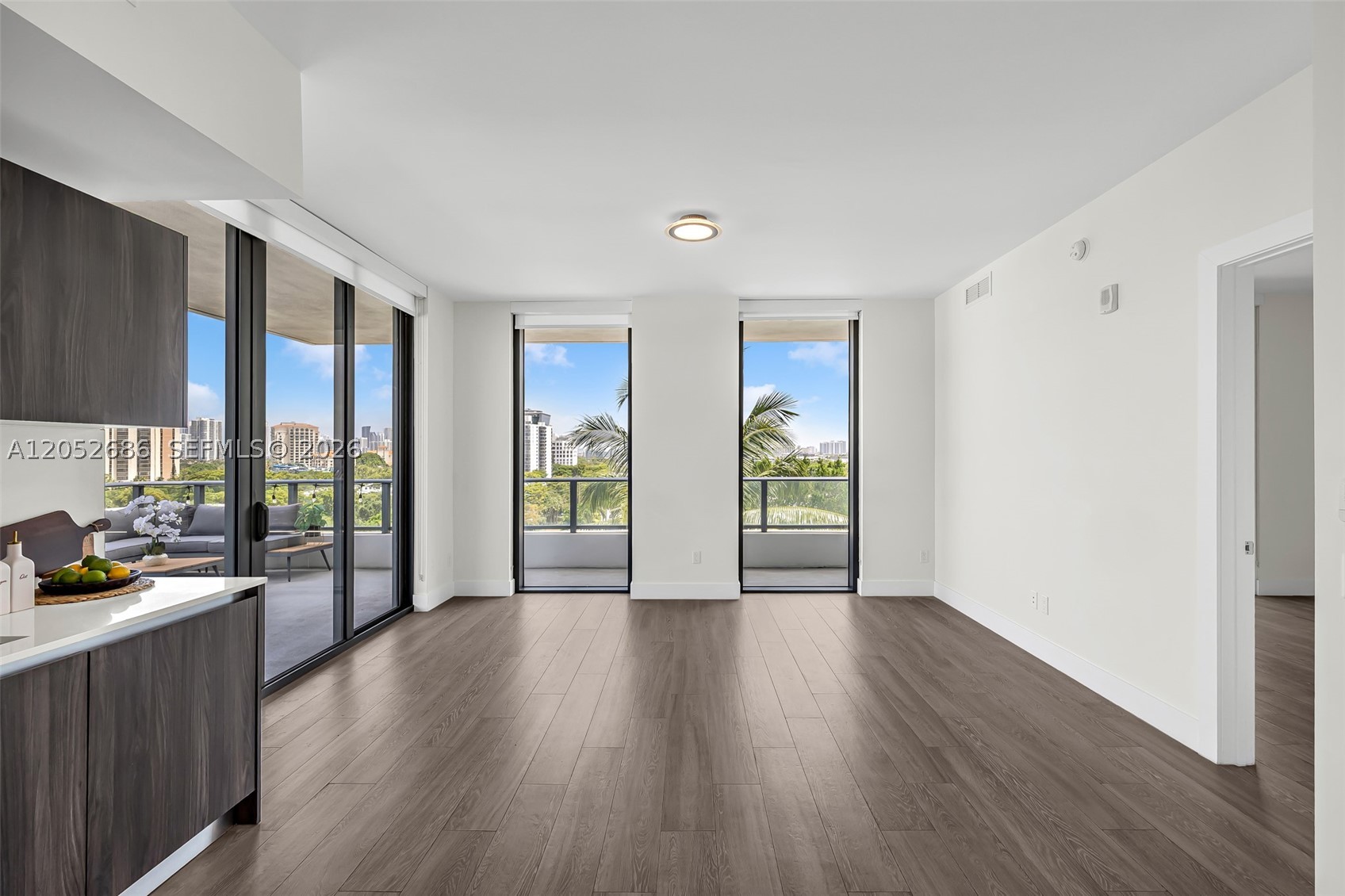 2960 NE 207th St #811 Aventura, FL 33180