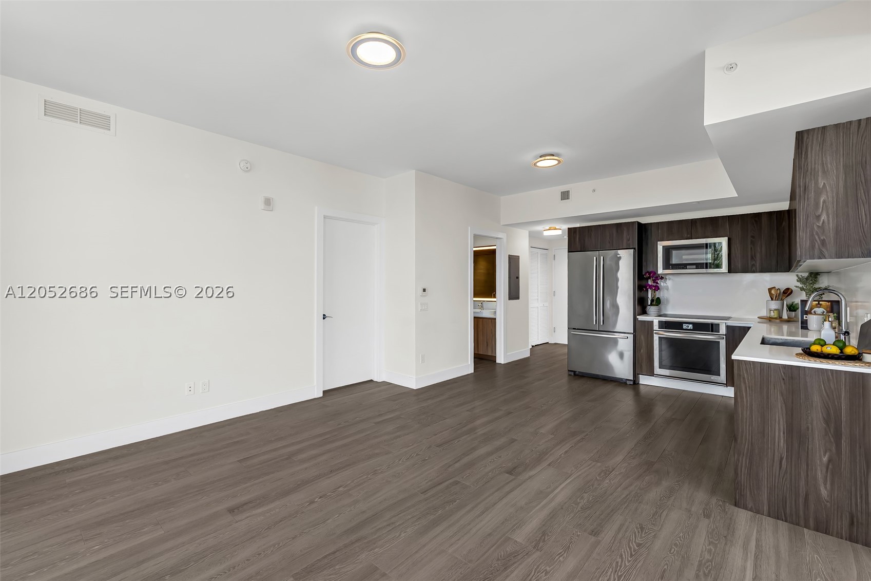2960 NE 207th St #811 Aventura, FL 33180