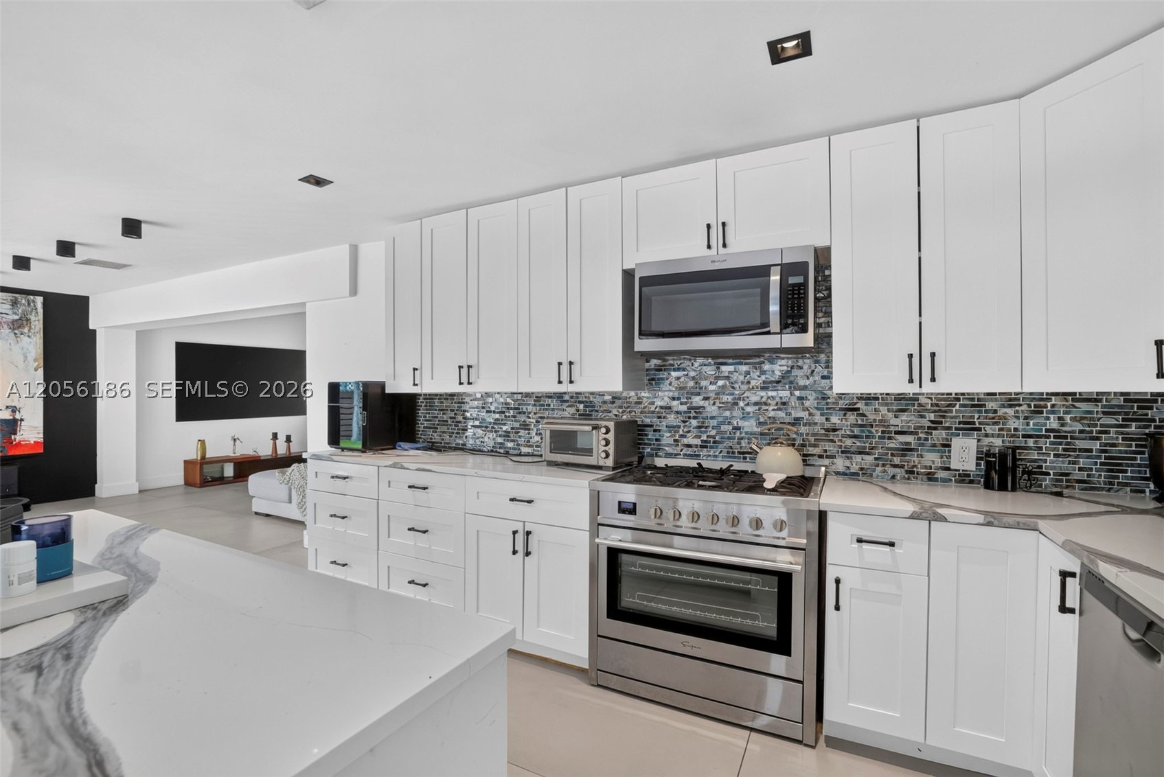 545 NE 9th Ave Fort Lauderdale, FL 33301