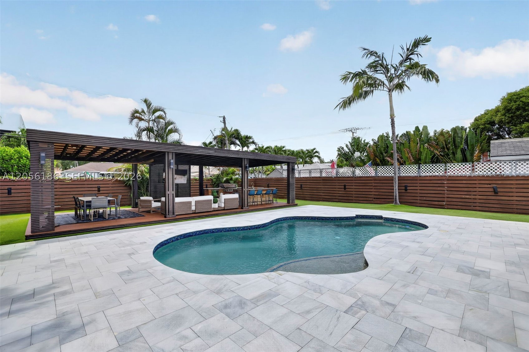 545 NE 9th Ave Fort Lauderdale, FL 33301