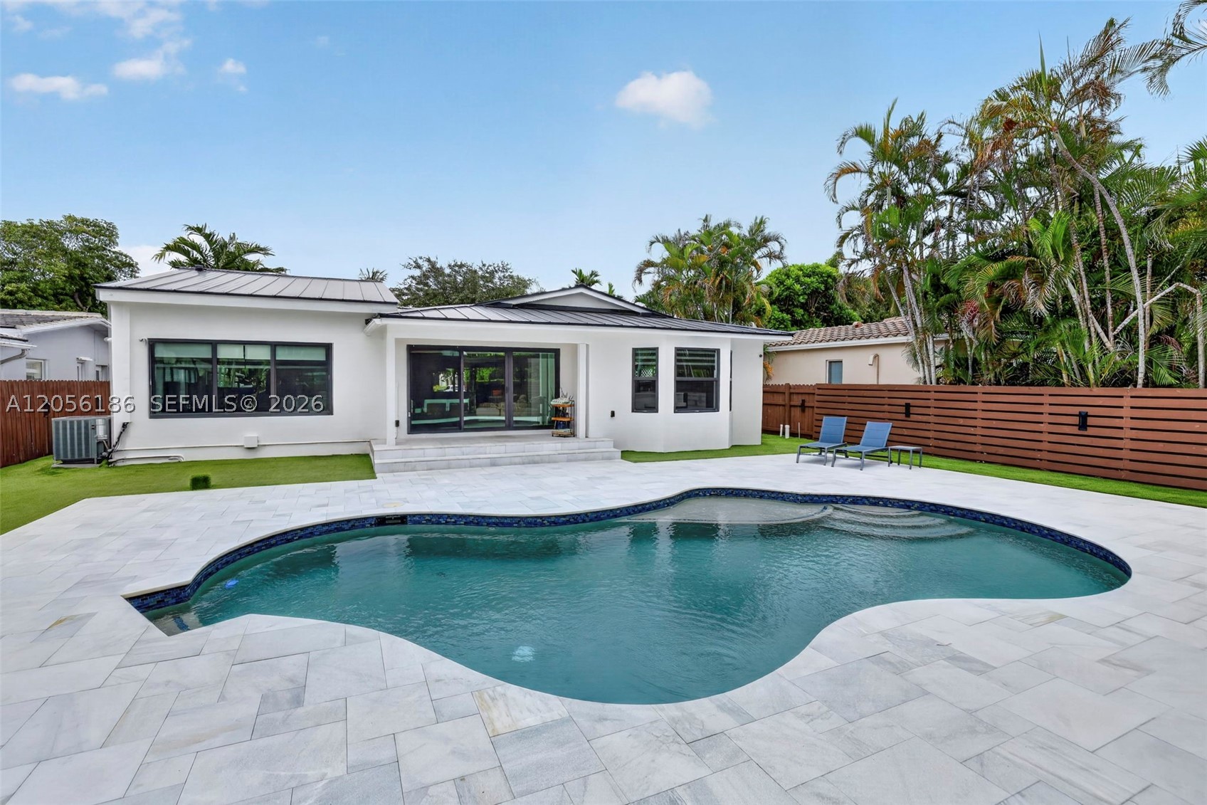 545 NE 9th Ave Fort Lauderdale, FL 33301