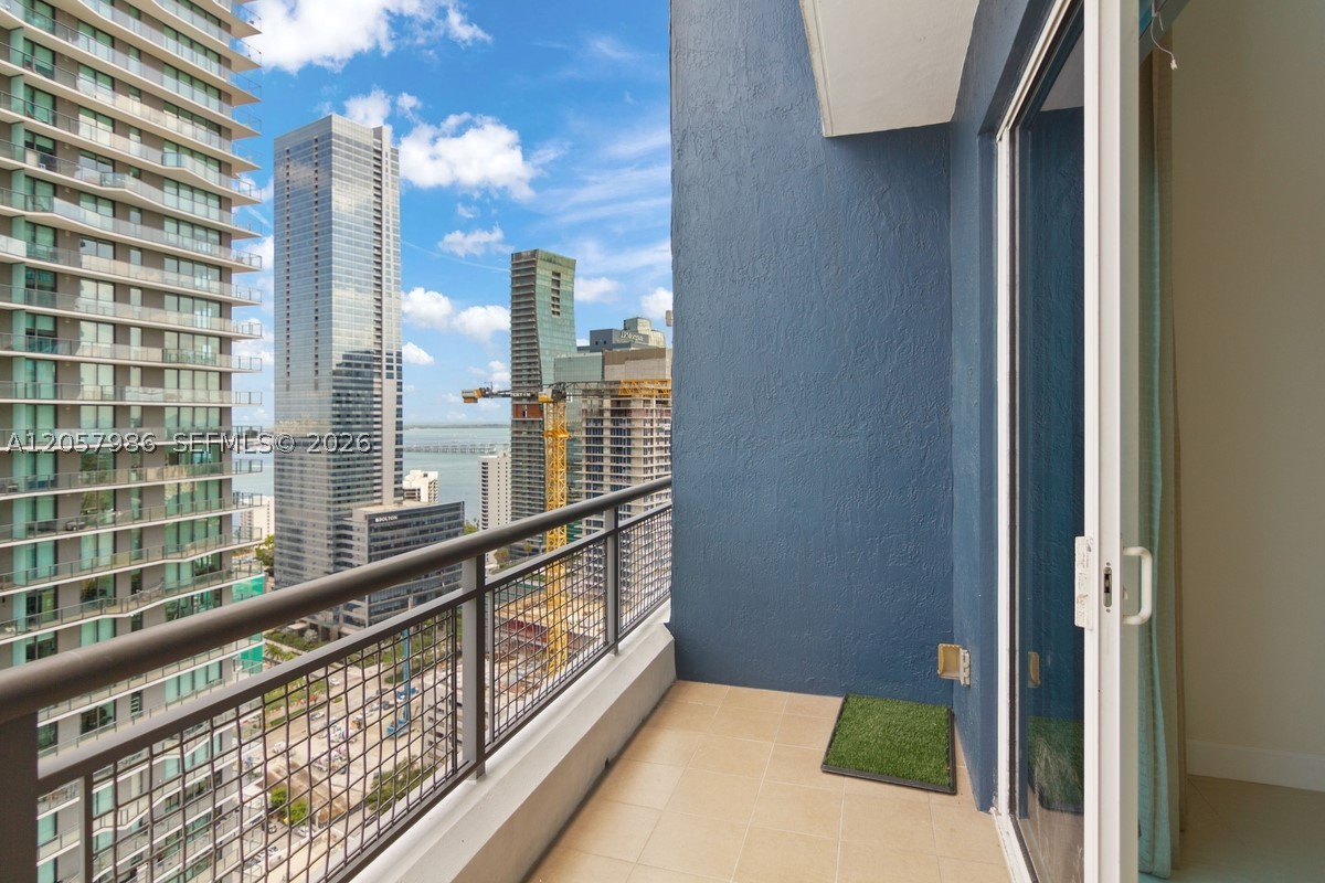 image Infinity at Brickell9