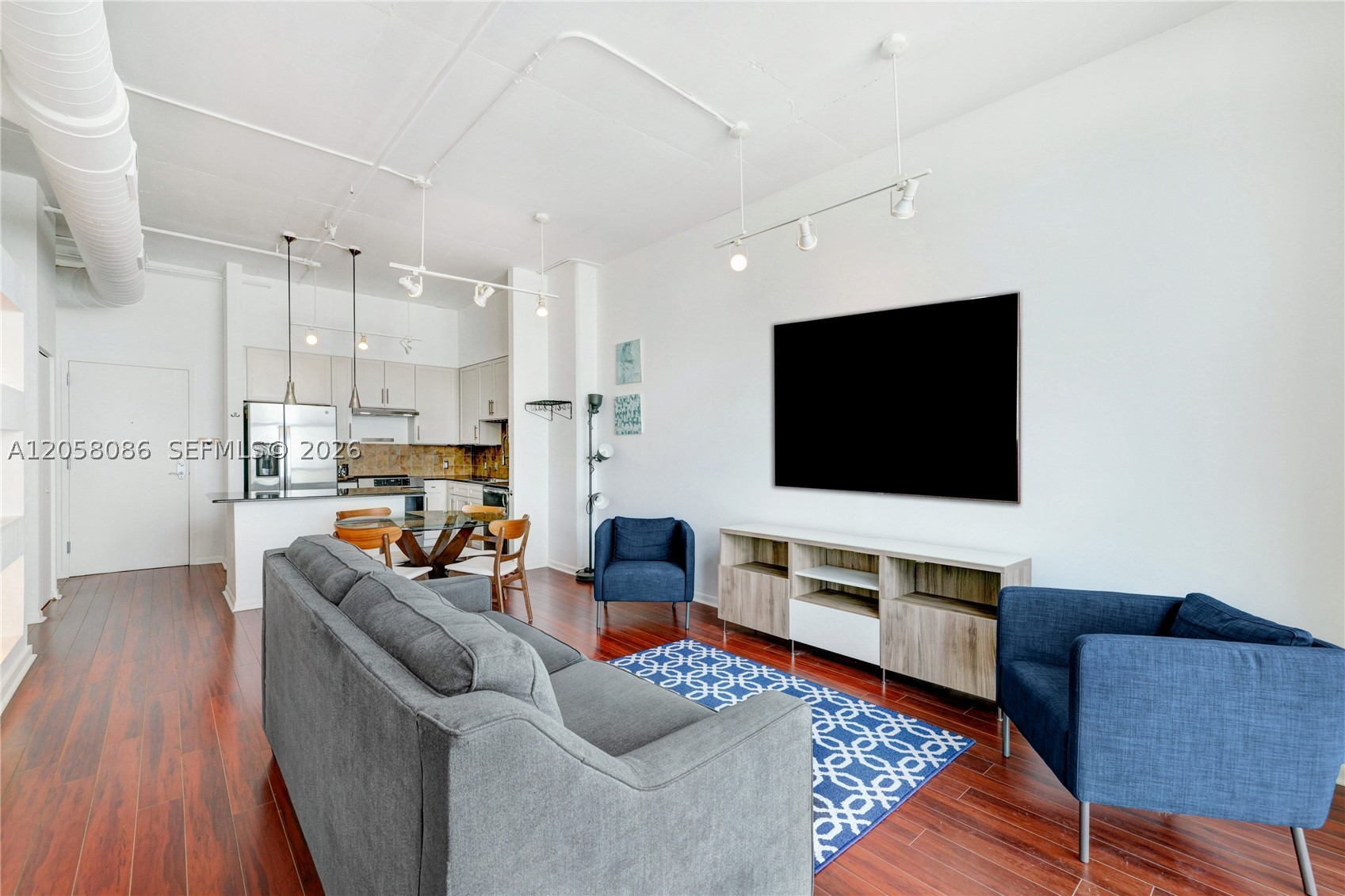 image Cite on the Bay West5