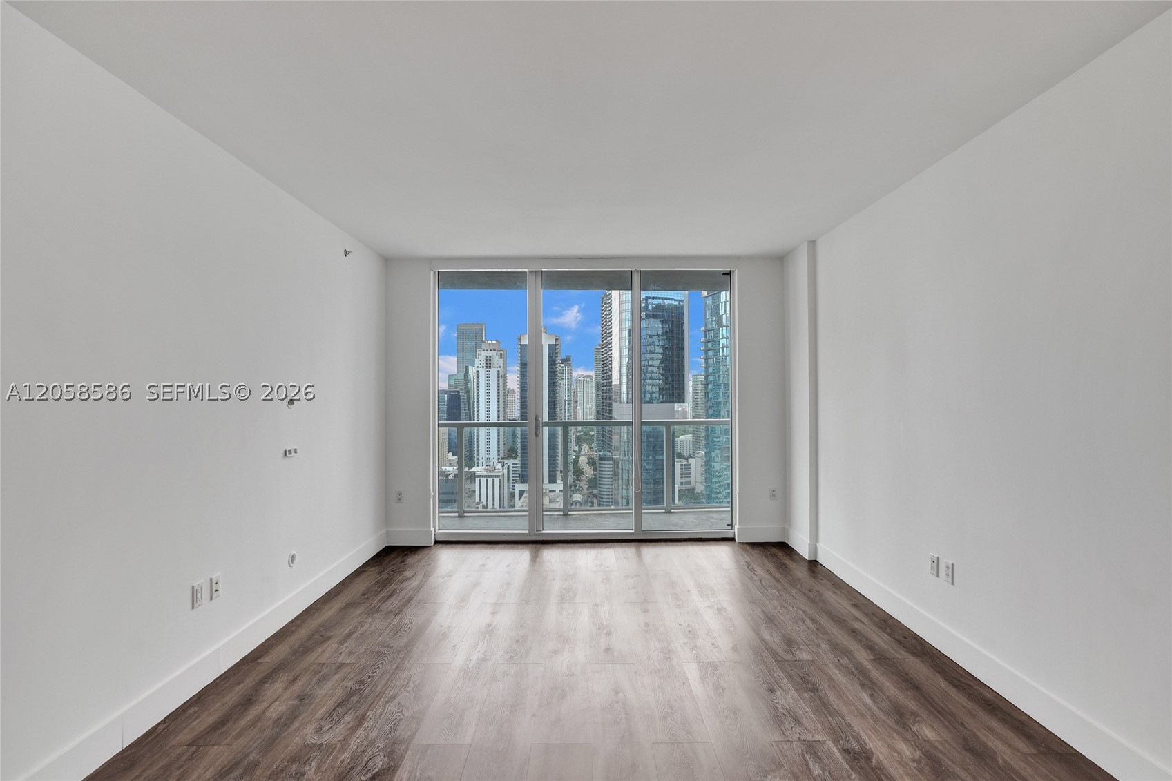 image 500 Brickell West9