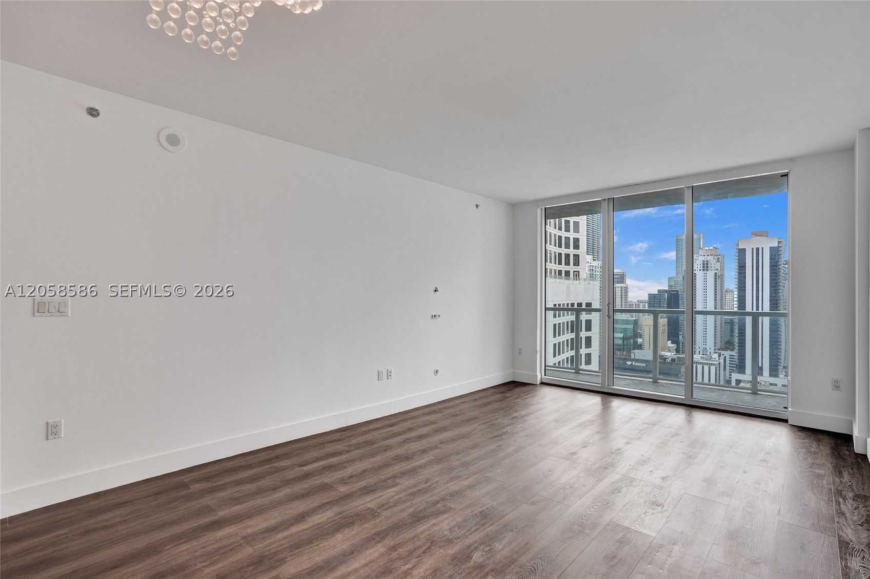 image 500 Brickell West7