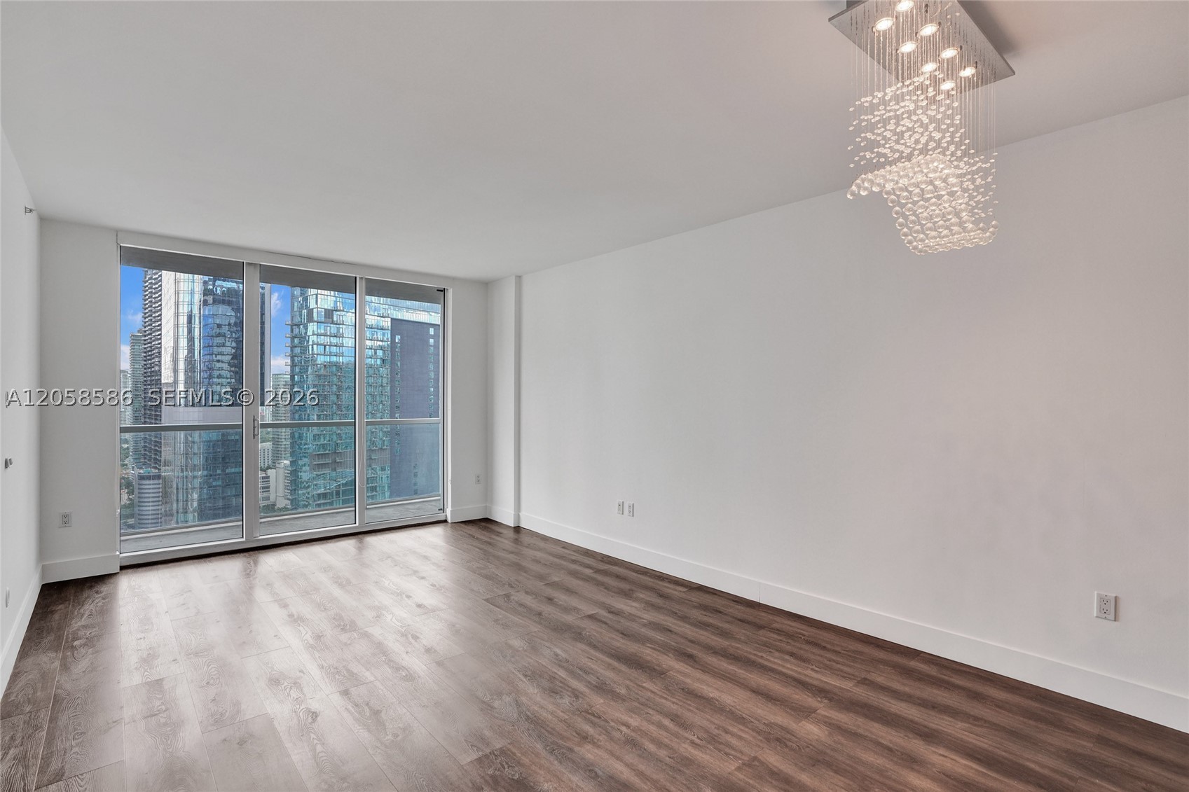 image 500 Brickell West8
