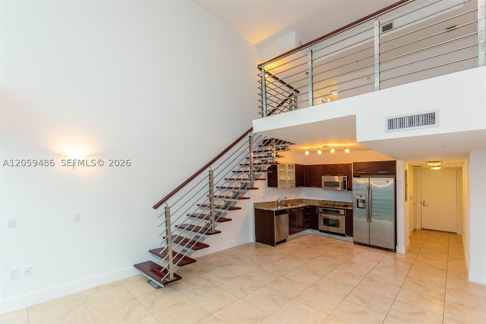 image Brickell on the River South11
