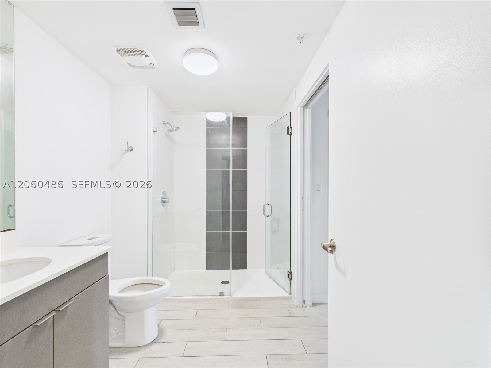 image 26 Edgewater17