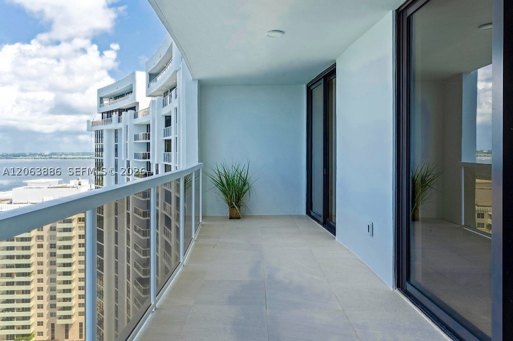 9 Island Ave #2306 Miami Beach, FL 33139