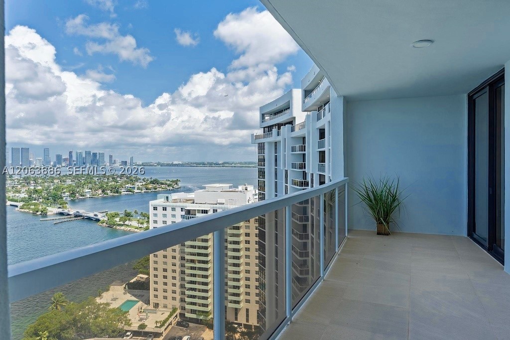 9 Island Ave #2306 Miami Beach, FL 33139
