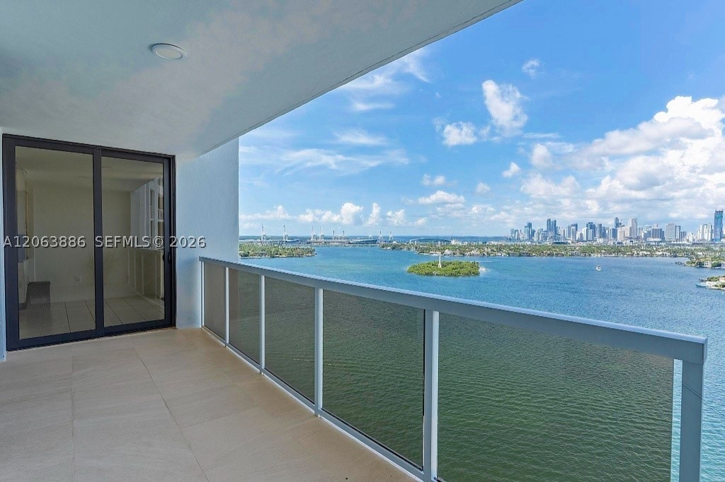 9 Island Ave #2306 Miami Beach, FL 33139