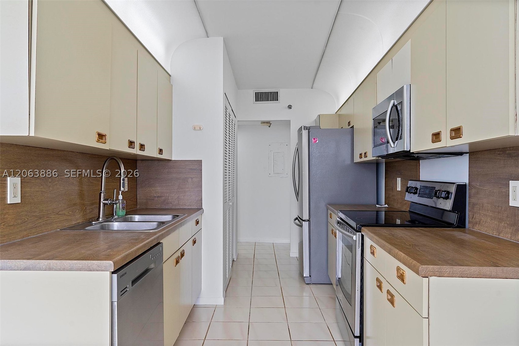 9 Island Ave #2306 Miami Beach, FL 33139