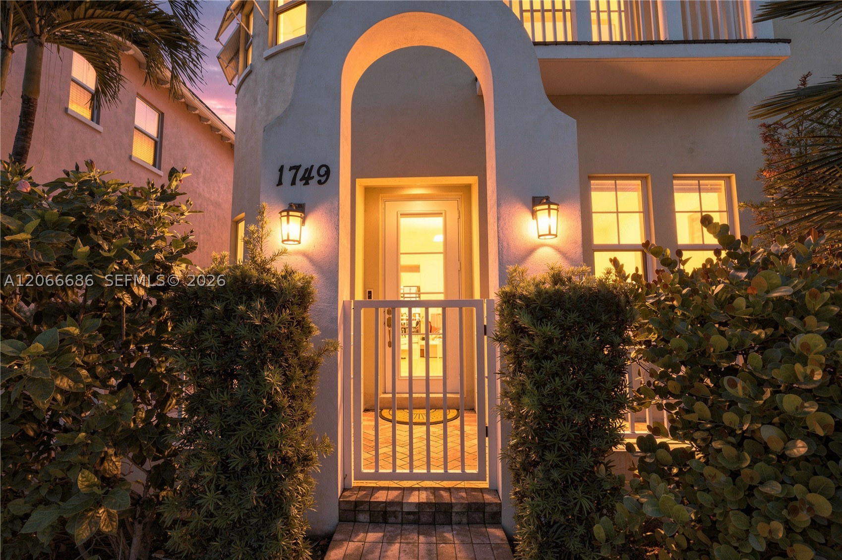 1749 NE 9th St Fort Lauderdale, FL 33304