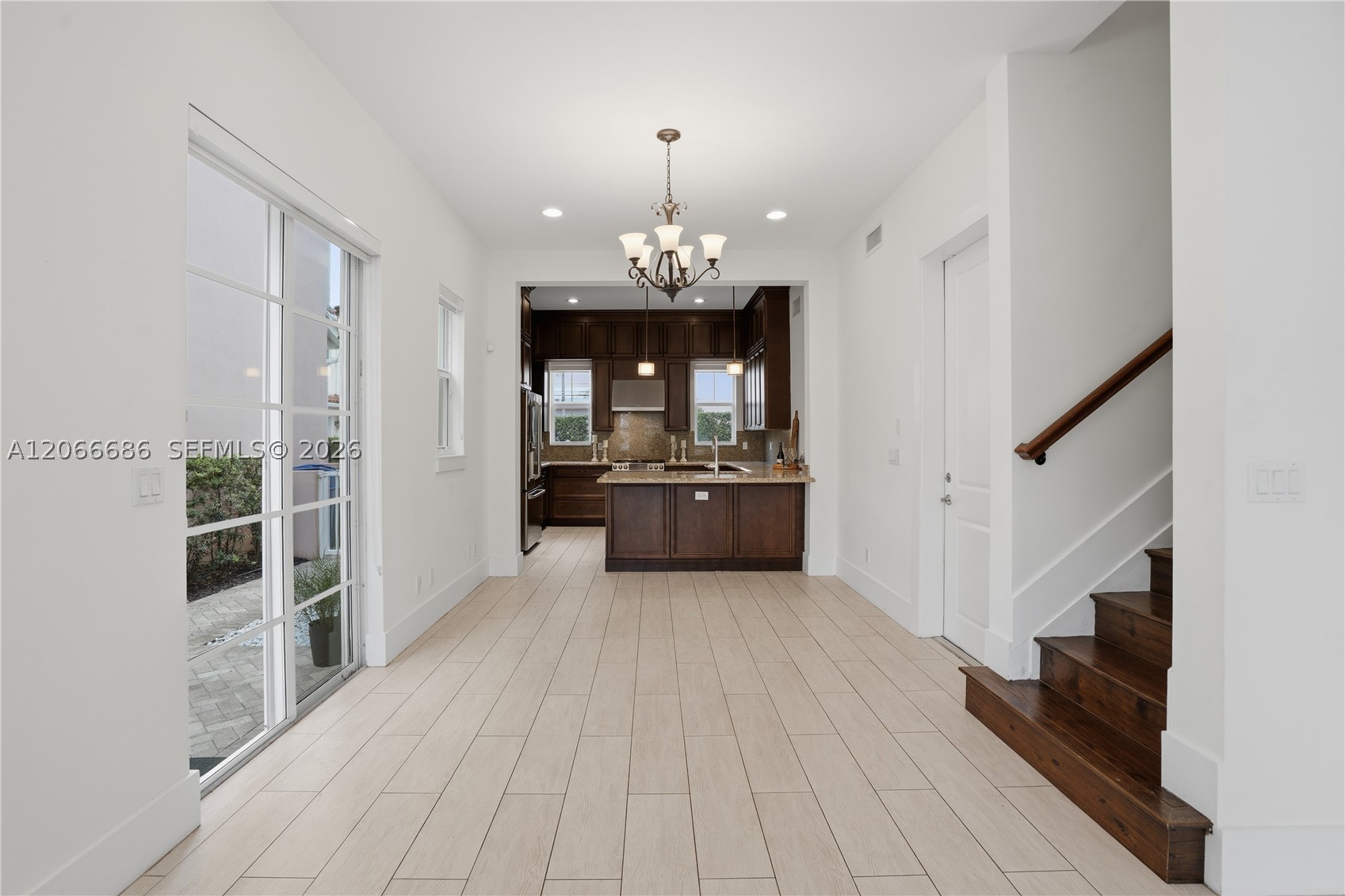 1749 NE 9th St Fort Lauderdale, FL 33304