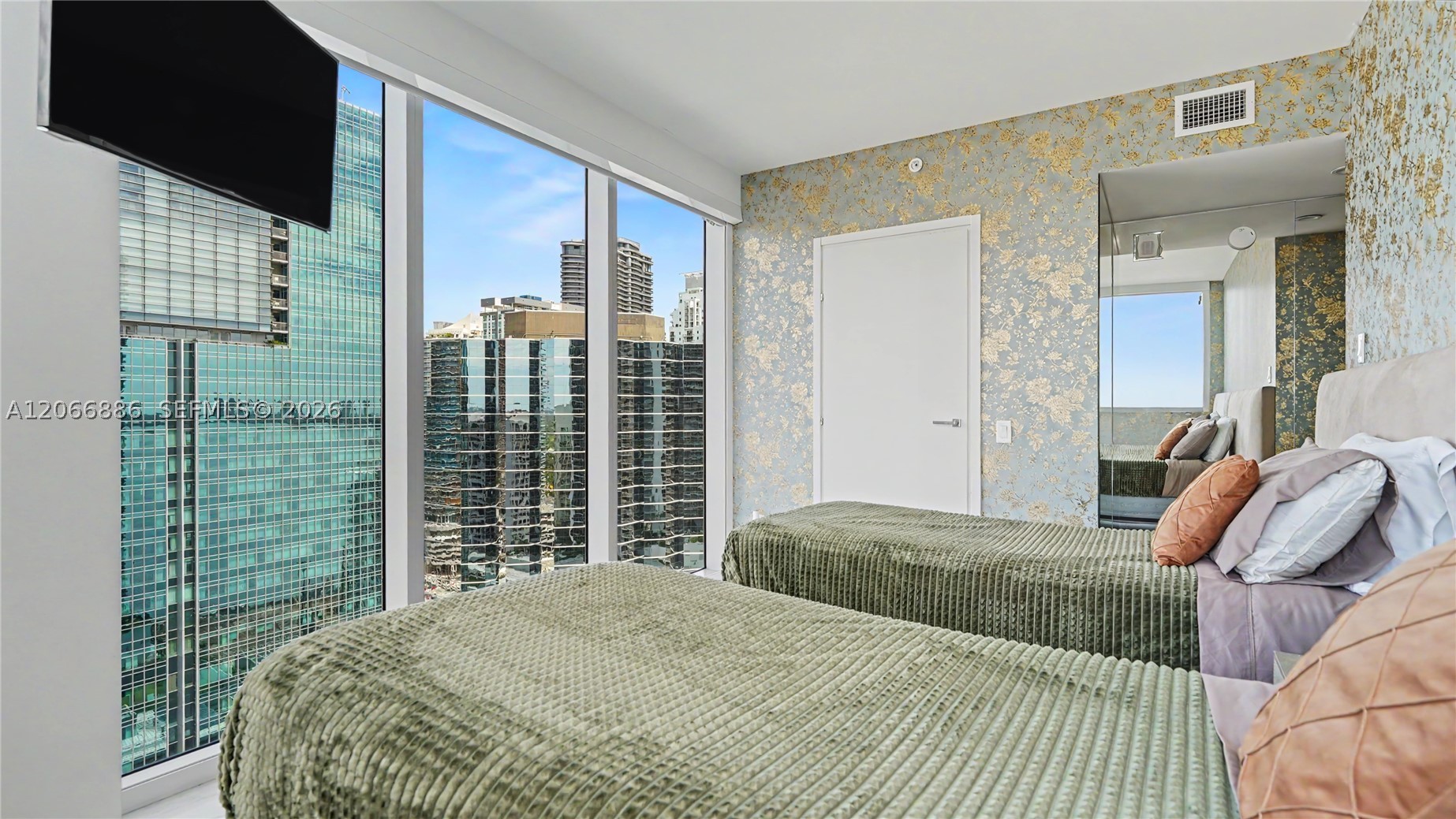 image Brickell House36