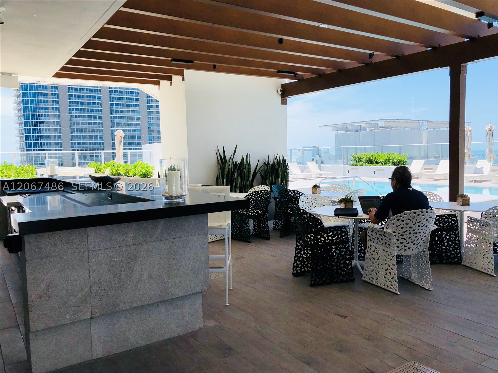 image 1010 Brickell27