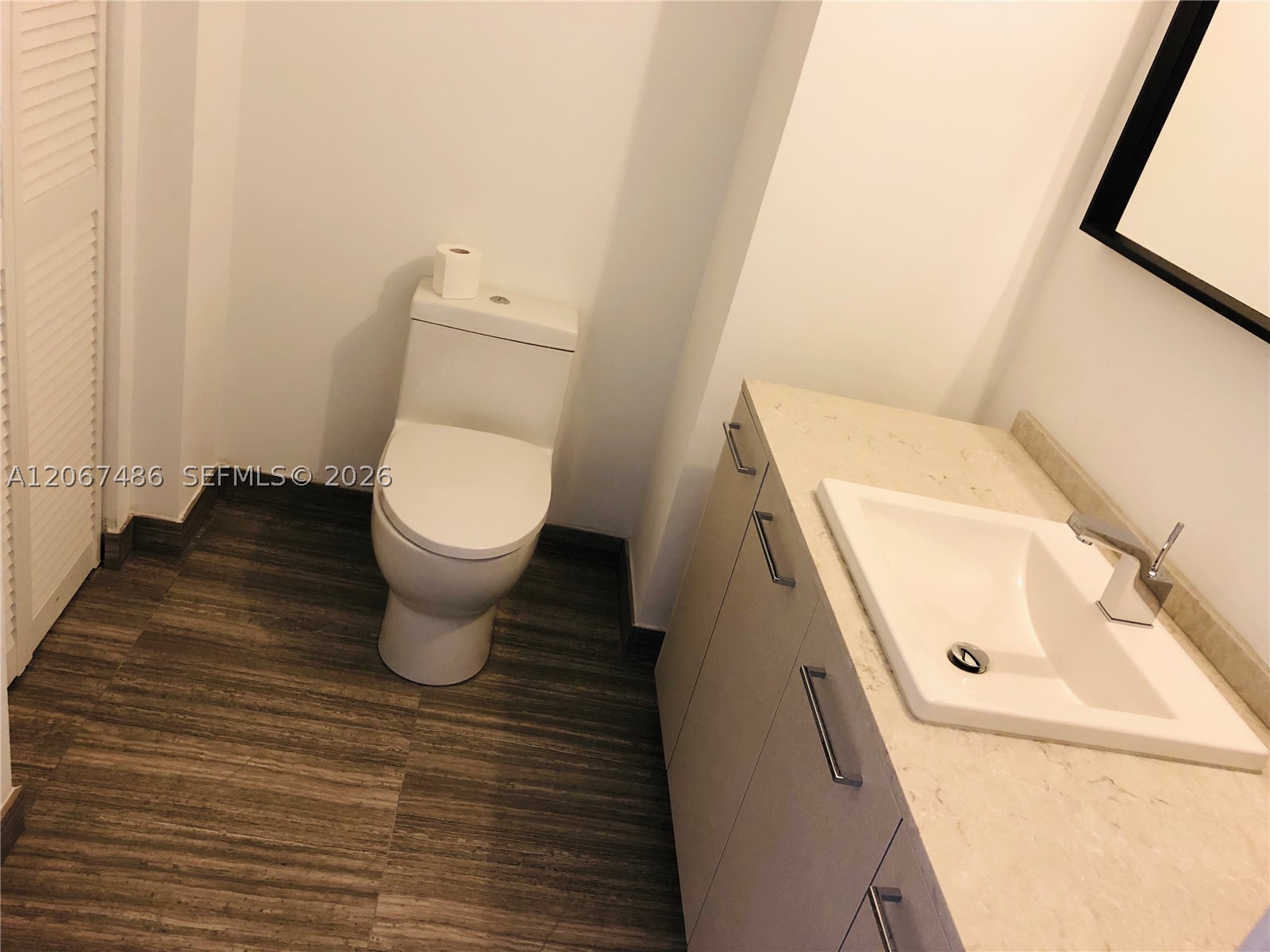 image 1010 Brickell8