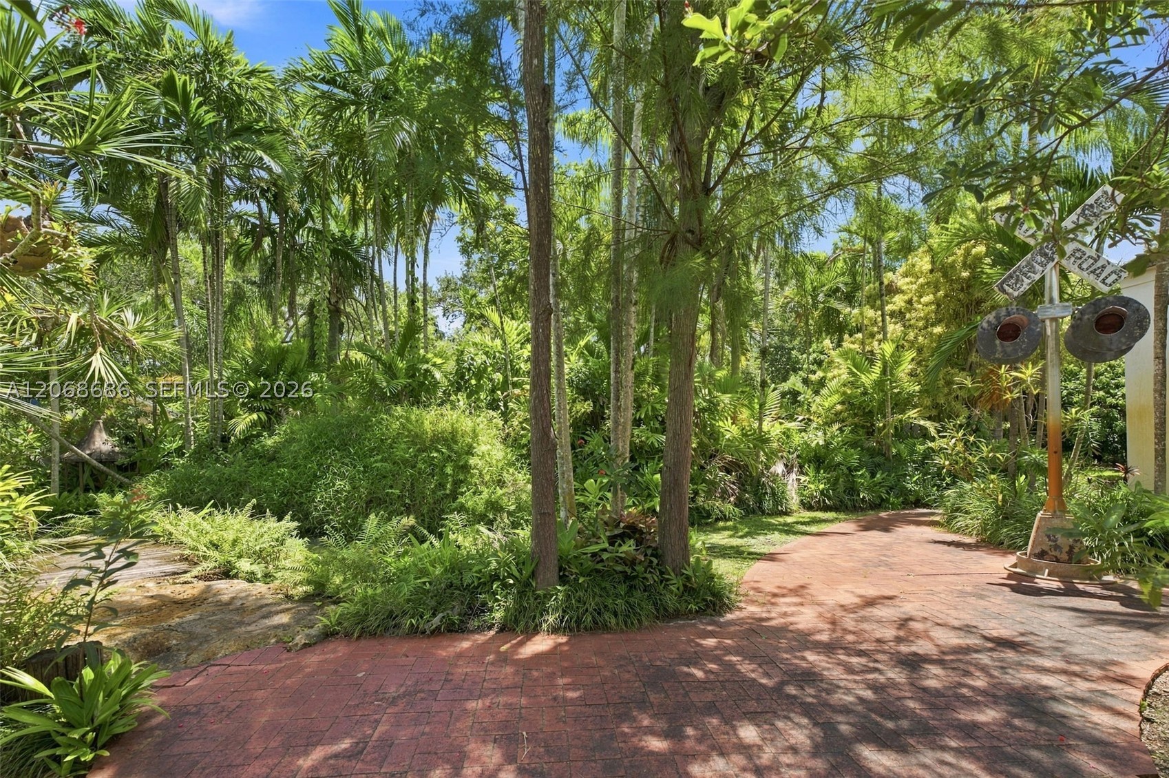 5885 SW 56th St Miami, FL 33155