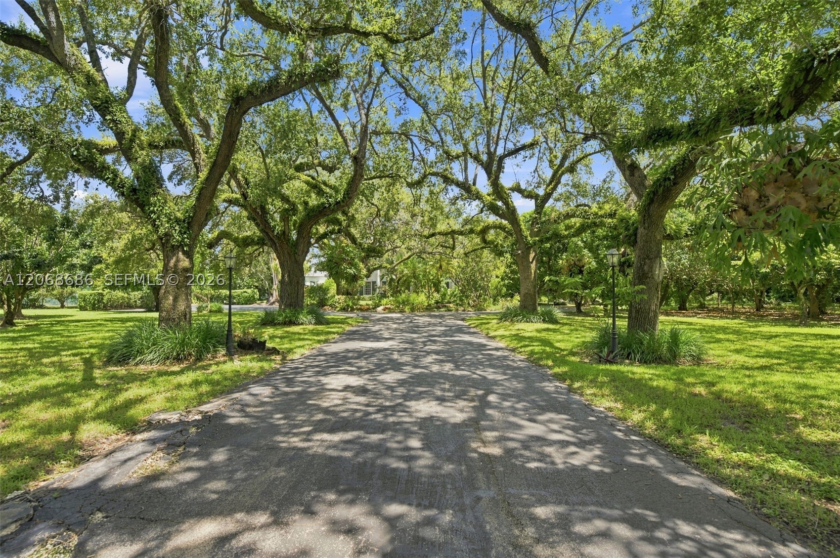 5885 SW 56th St Miami, FL 33155