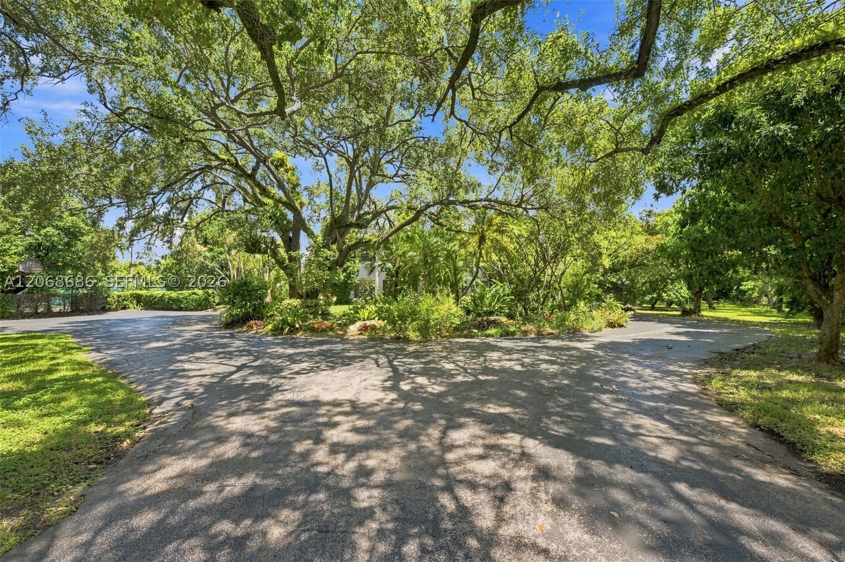 5885 SW 56th St Miami, FL 33155