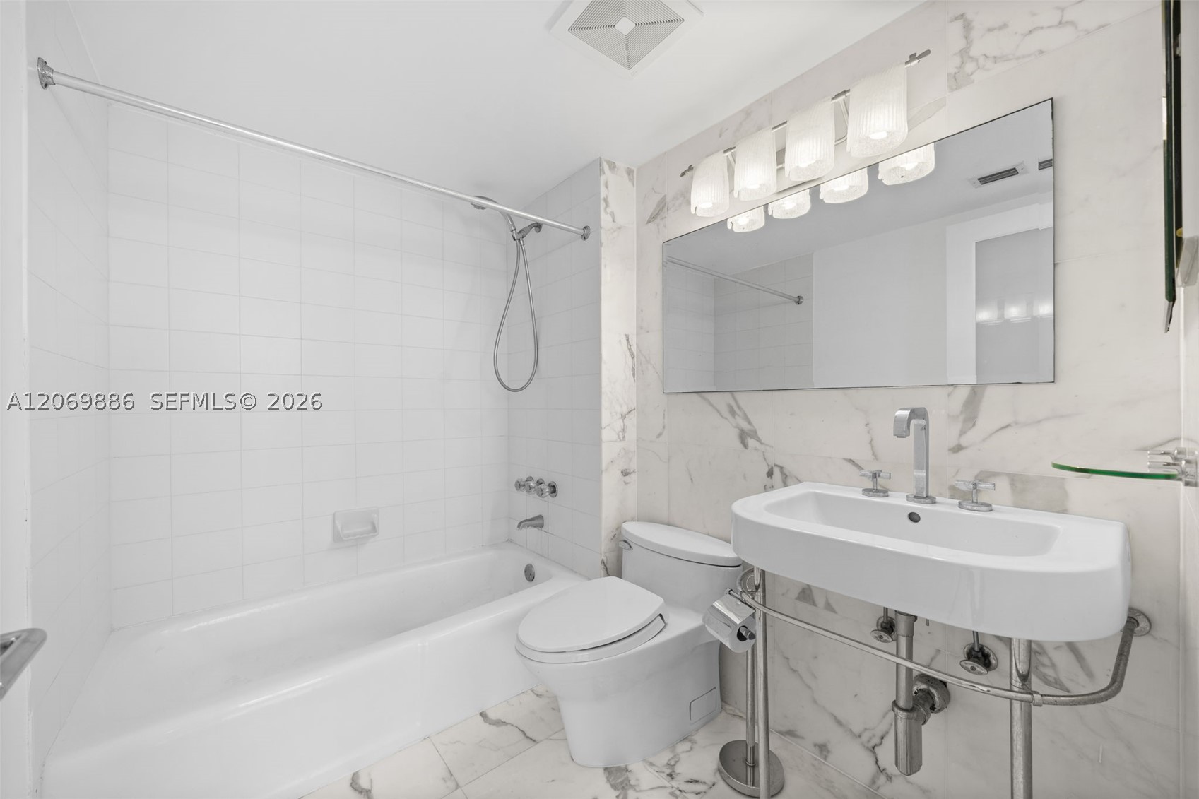 400 S Pointe Dr #1905 Miami Beach, FL 33139