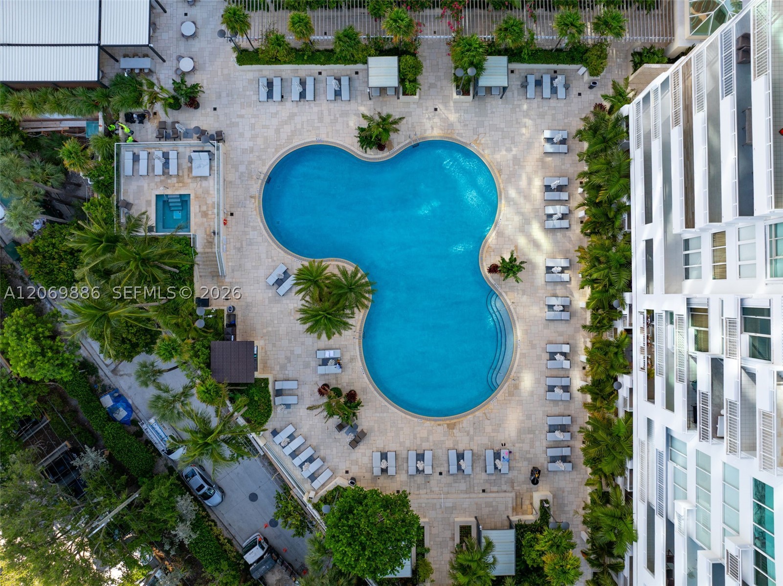 400 S Pointe Dr #1905 Miami Beach, FL 33139