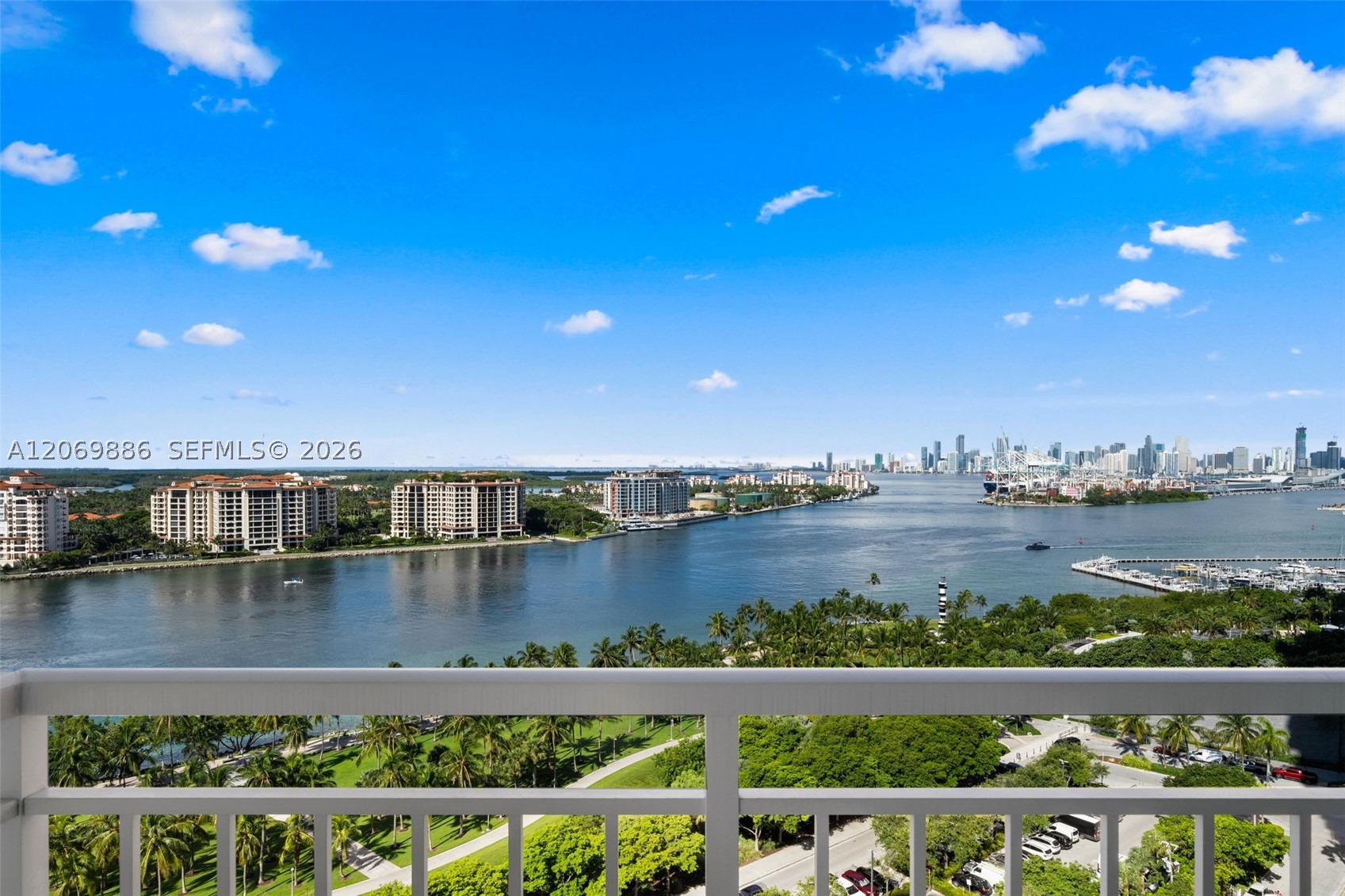 400 S Pointe Dr #1905 Miami Beach, FL 33139