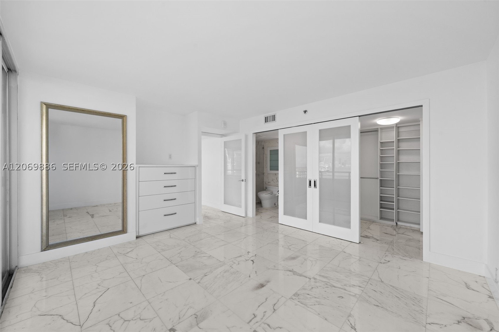 400 S Pointe Dr #1905 Miami Beach, FL 33139