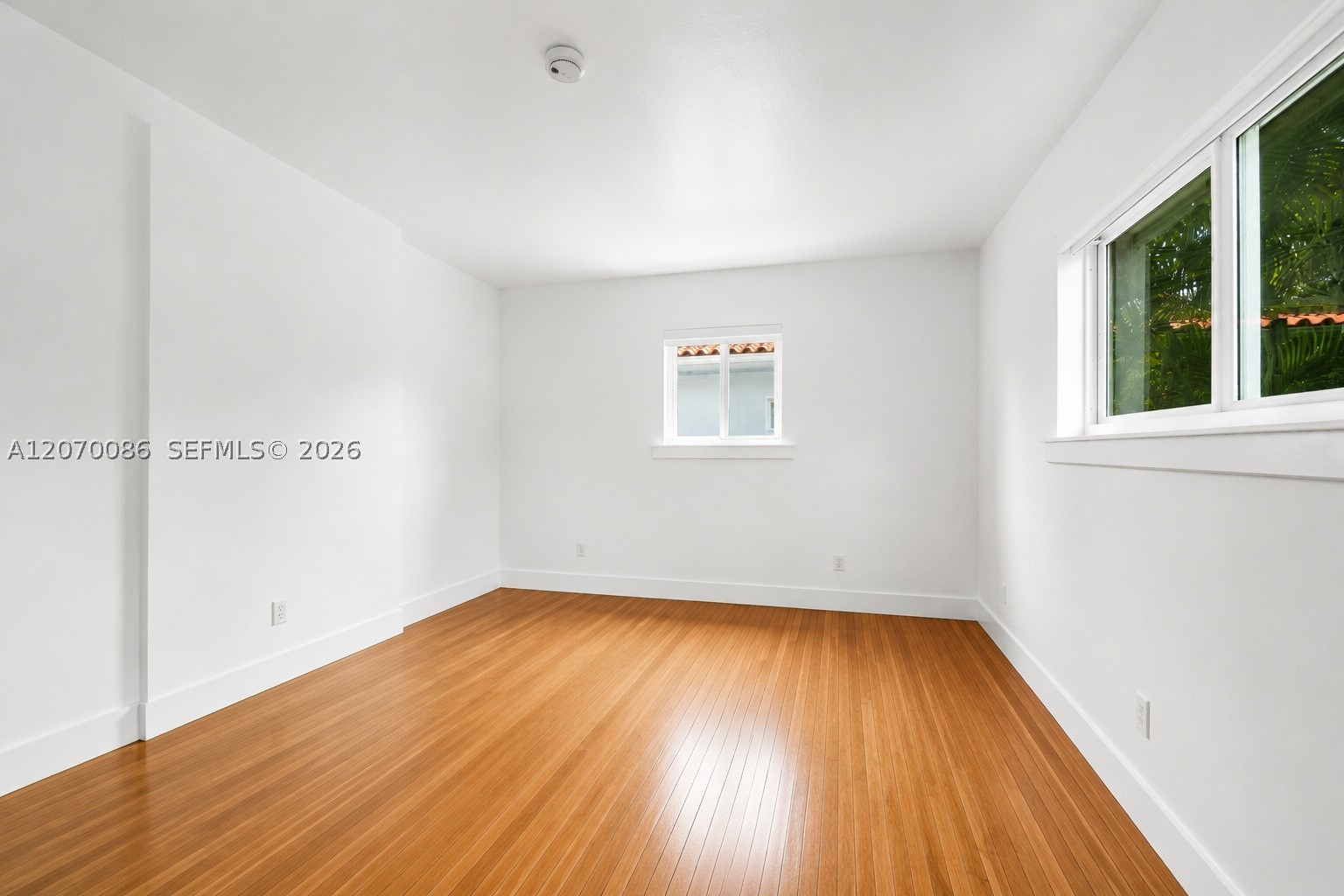 1085 NE 84th St Miami, FL 33138