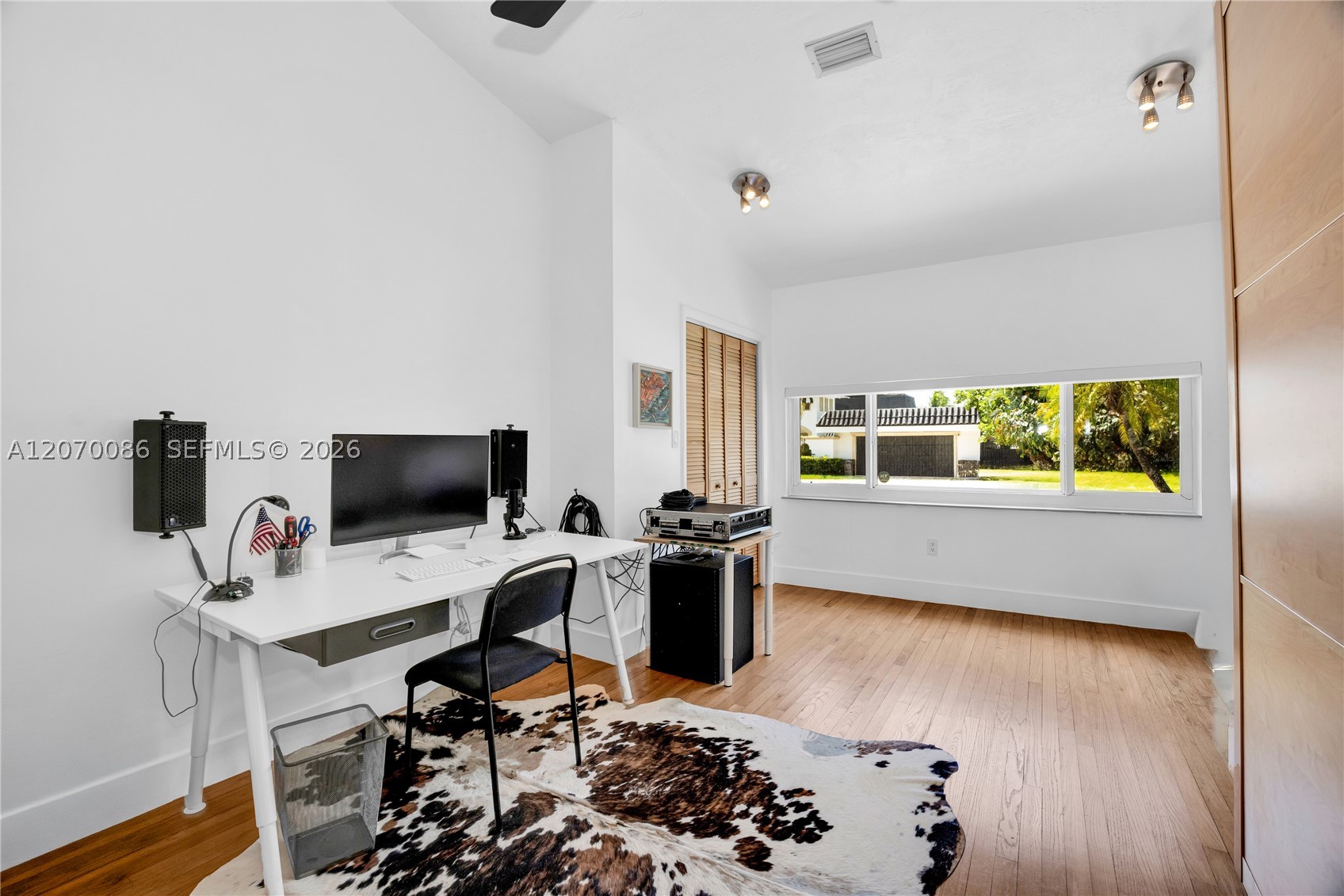 1085 NE 84th St Miami, FL 33138