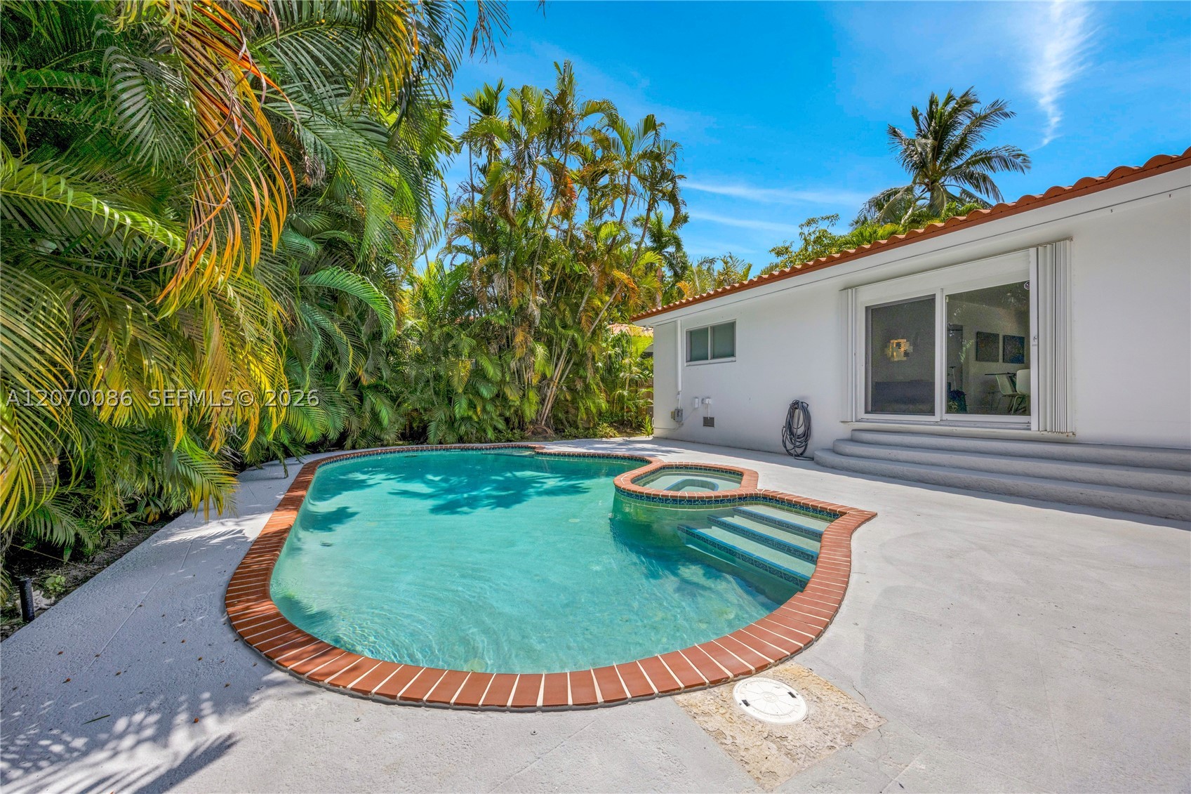 1085 NE 84th St Miami, FL 33138