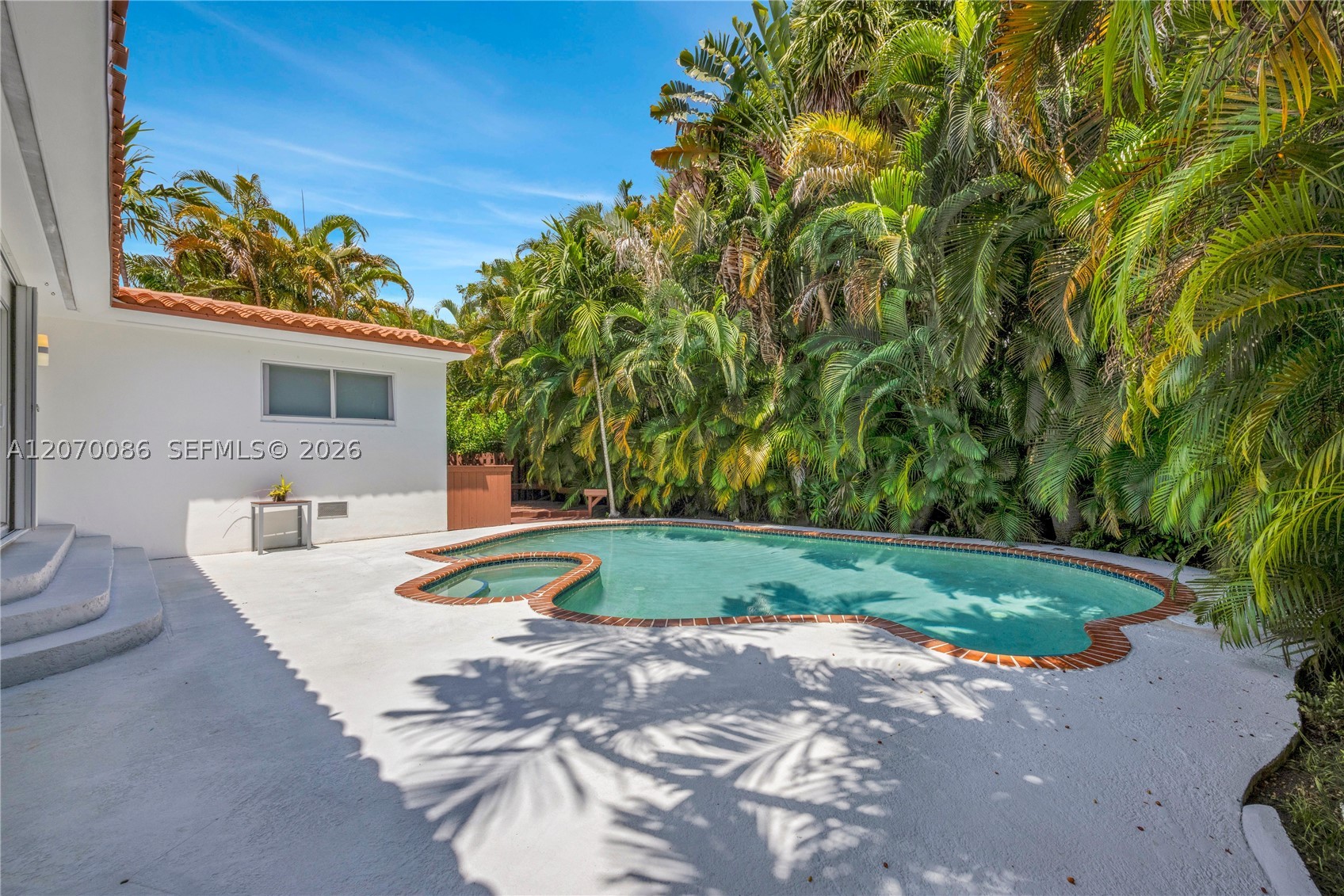 1085 NE 84th St Miami, FL 33138