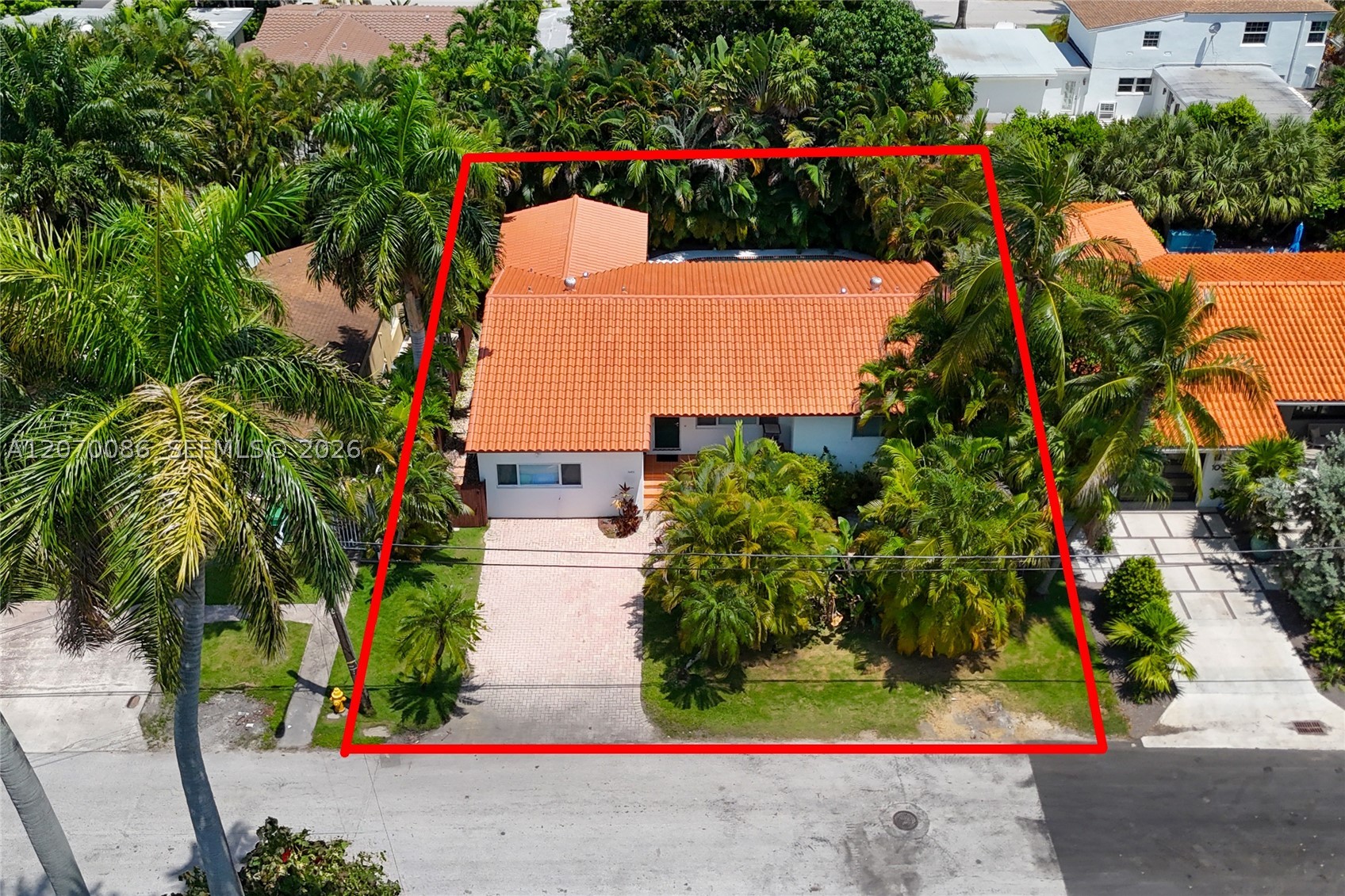 1085 NE 84th St Miami, FL 33138