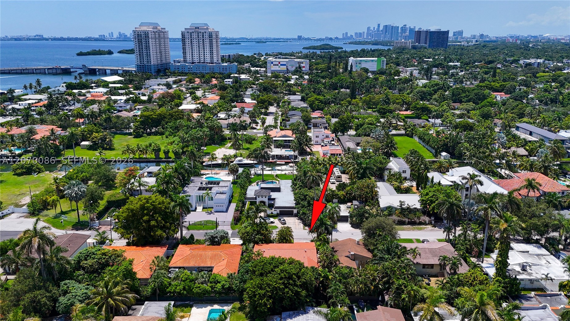 1085 NE 84th St Miami, FL 33138