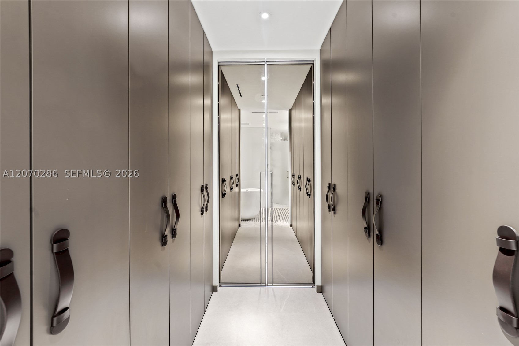 image Elysee Miami58