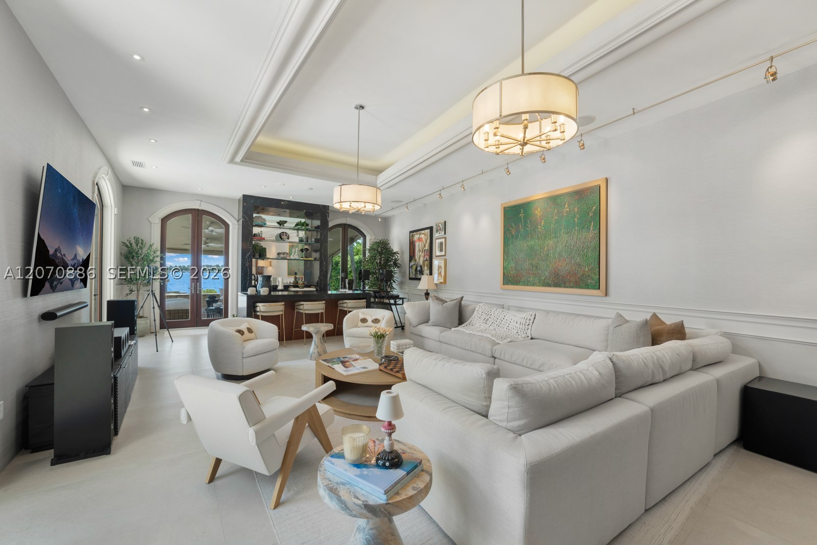 4 Palm Ave Miami Beach, FL 33139