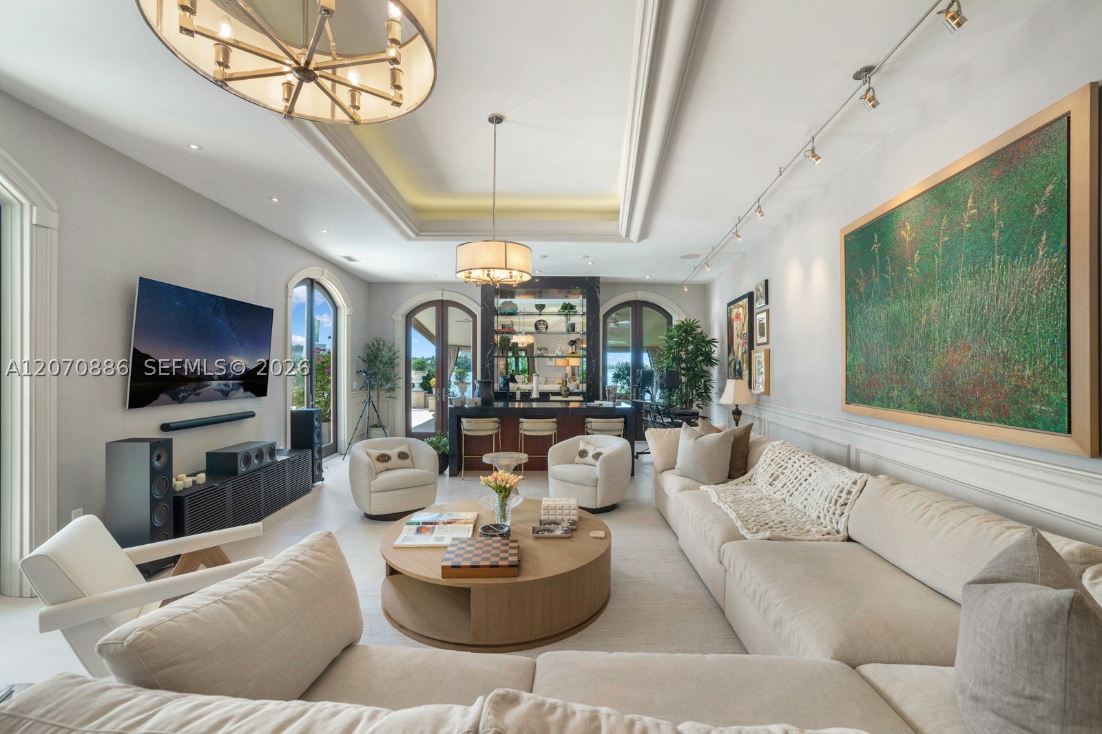 4 Palm Ave Miami Beach, FL 33139