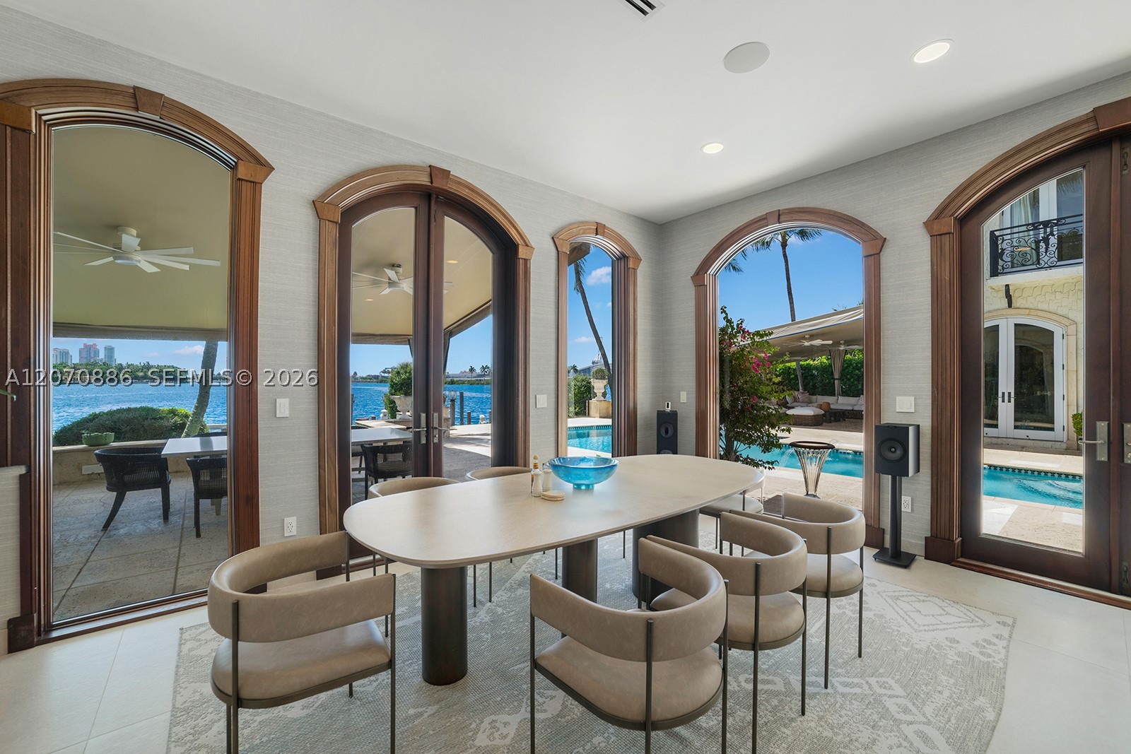 4 Palm Ave Miami Beach, FL 33139