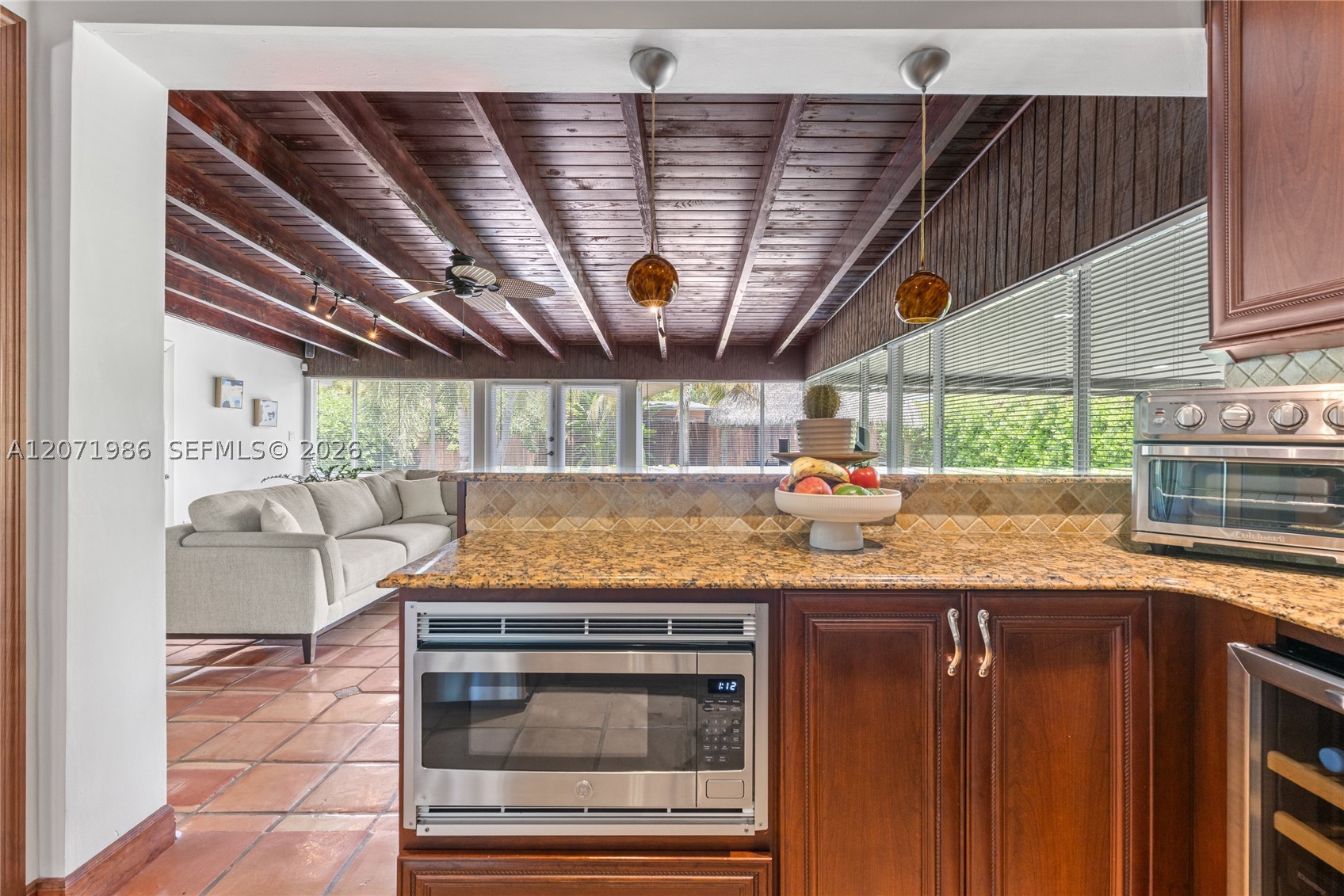 2831 SW 21st Ter Miami, FL 33145