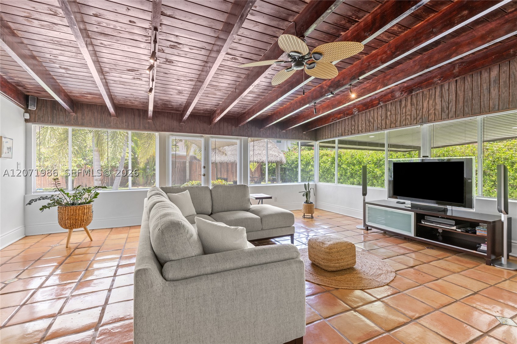 2831 SW 21st Ter Miami, FL 33145