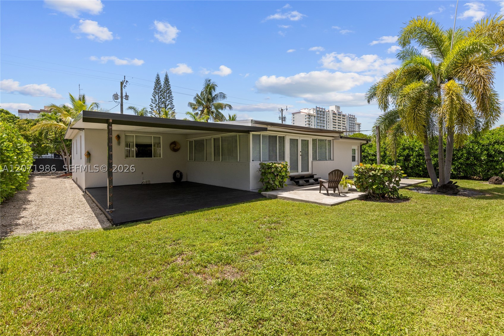 2831 SW 21st Ter Miami, FL 33145