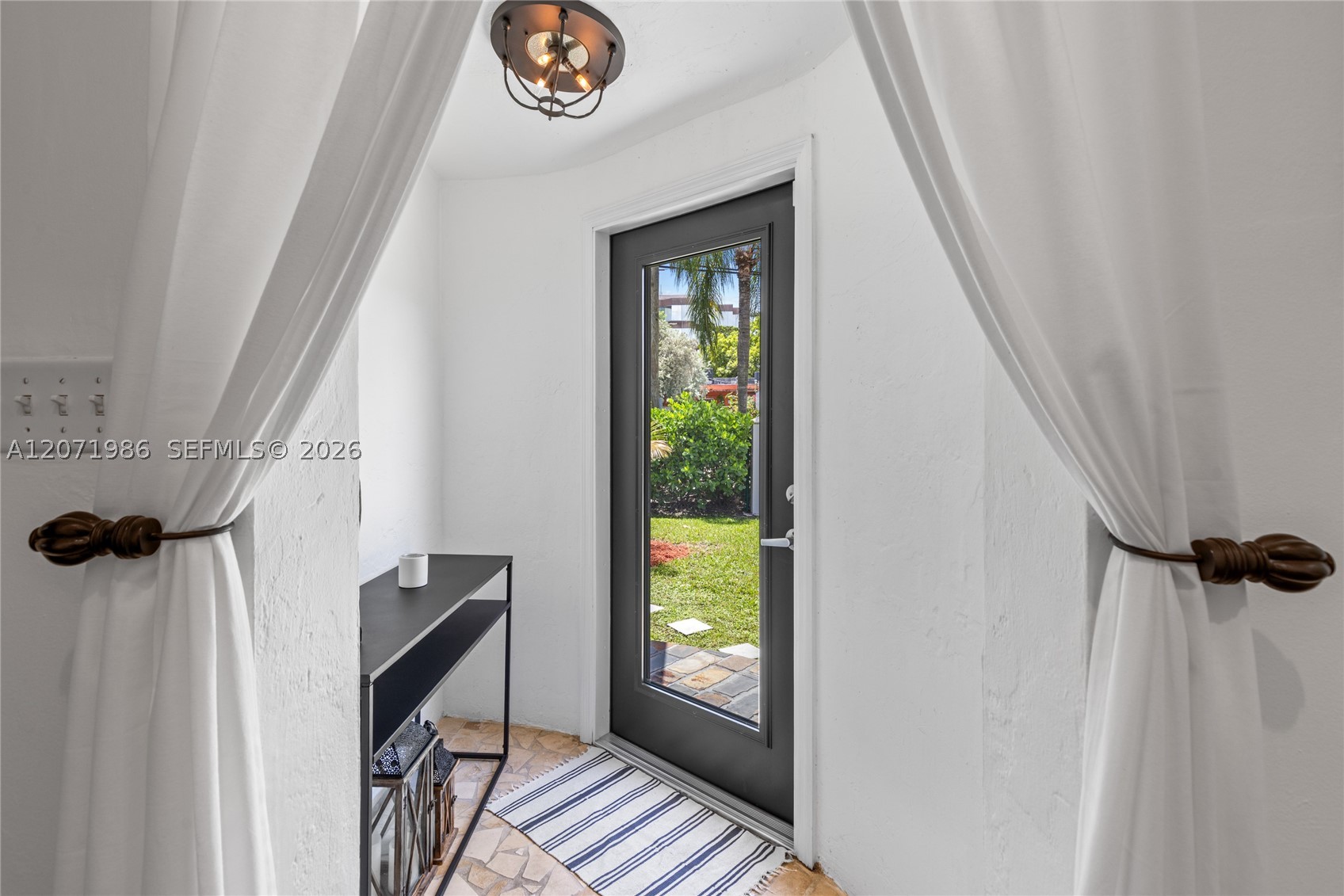 2831 SW 21st Ter Miami, FL 33145