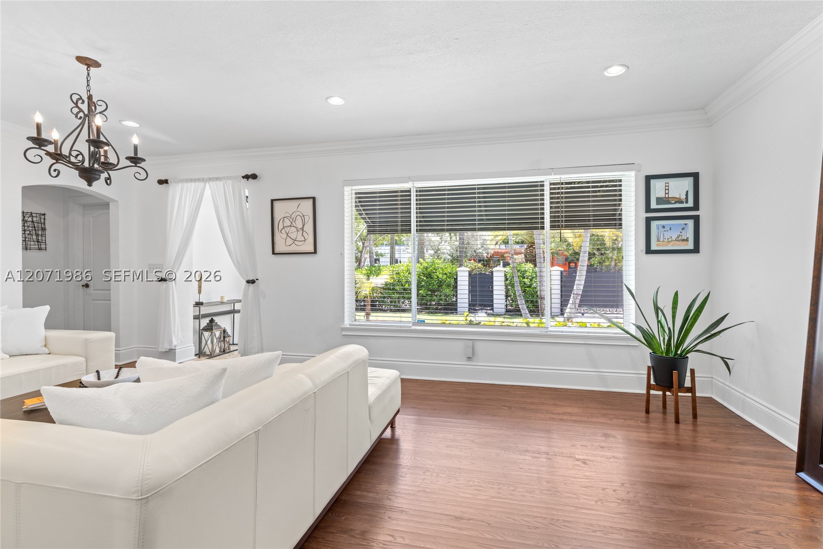 2831 SW 21st Ter Miami, FL 33145